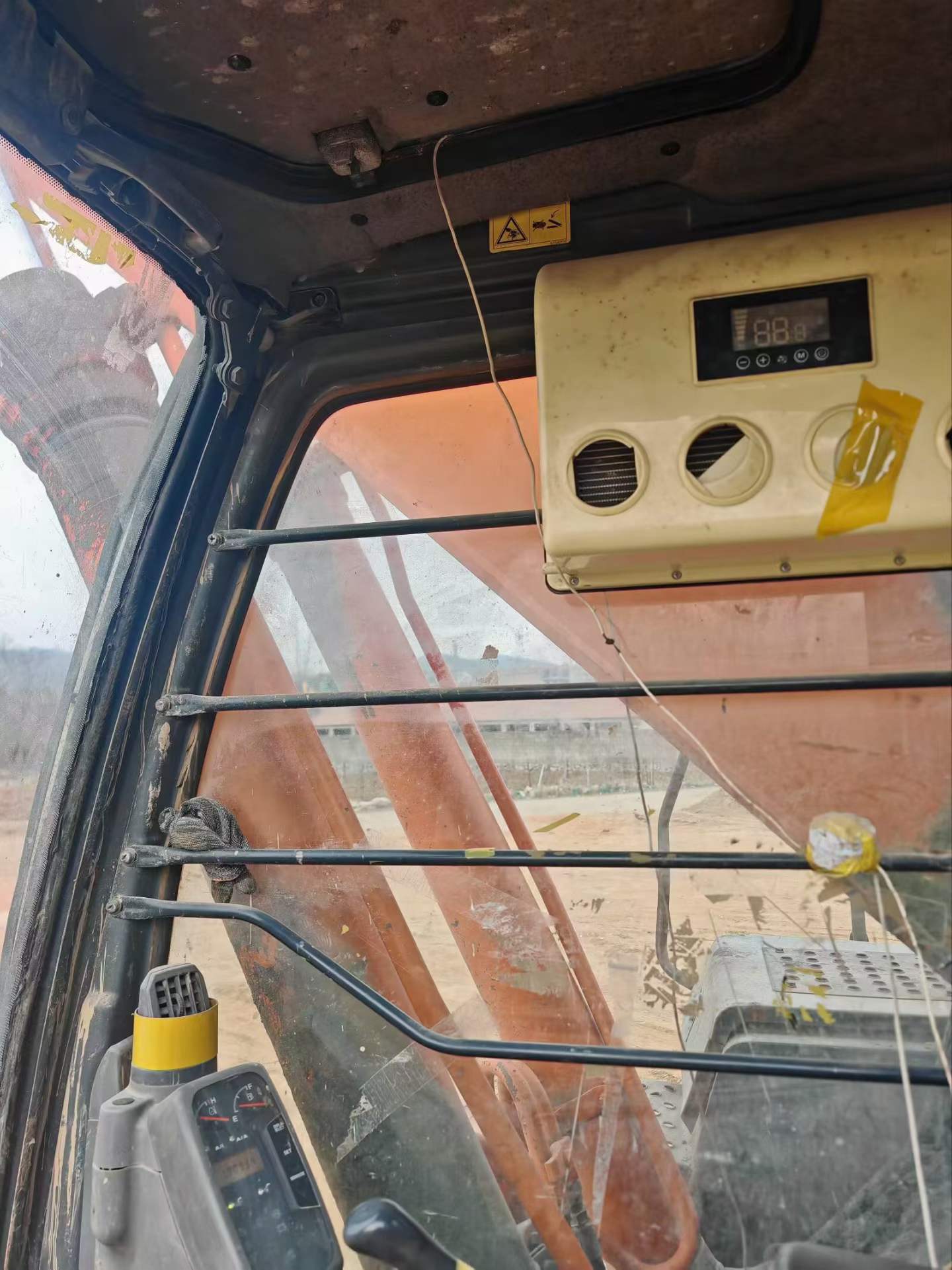 Used Hitachi ZW330 Excavator 2011 Model / 7