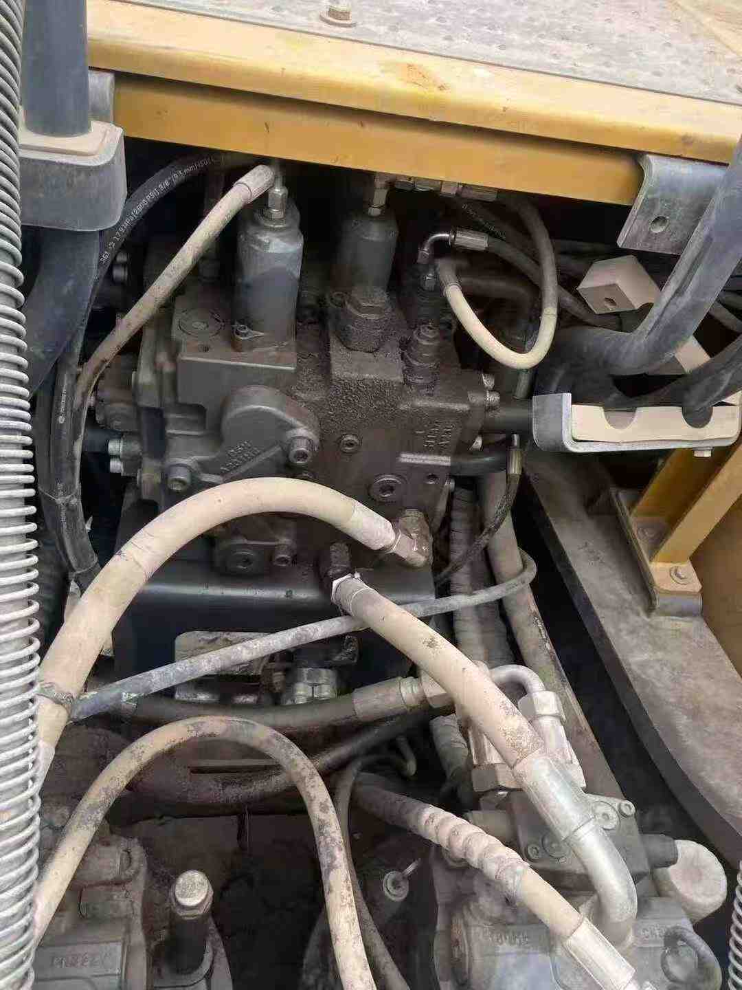 Used XCMG XE690DK MAX Excavator 2020 Model / 4