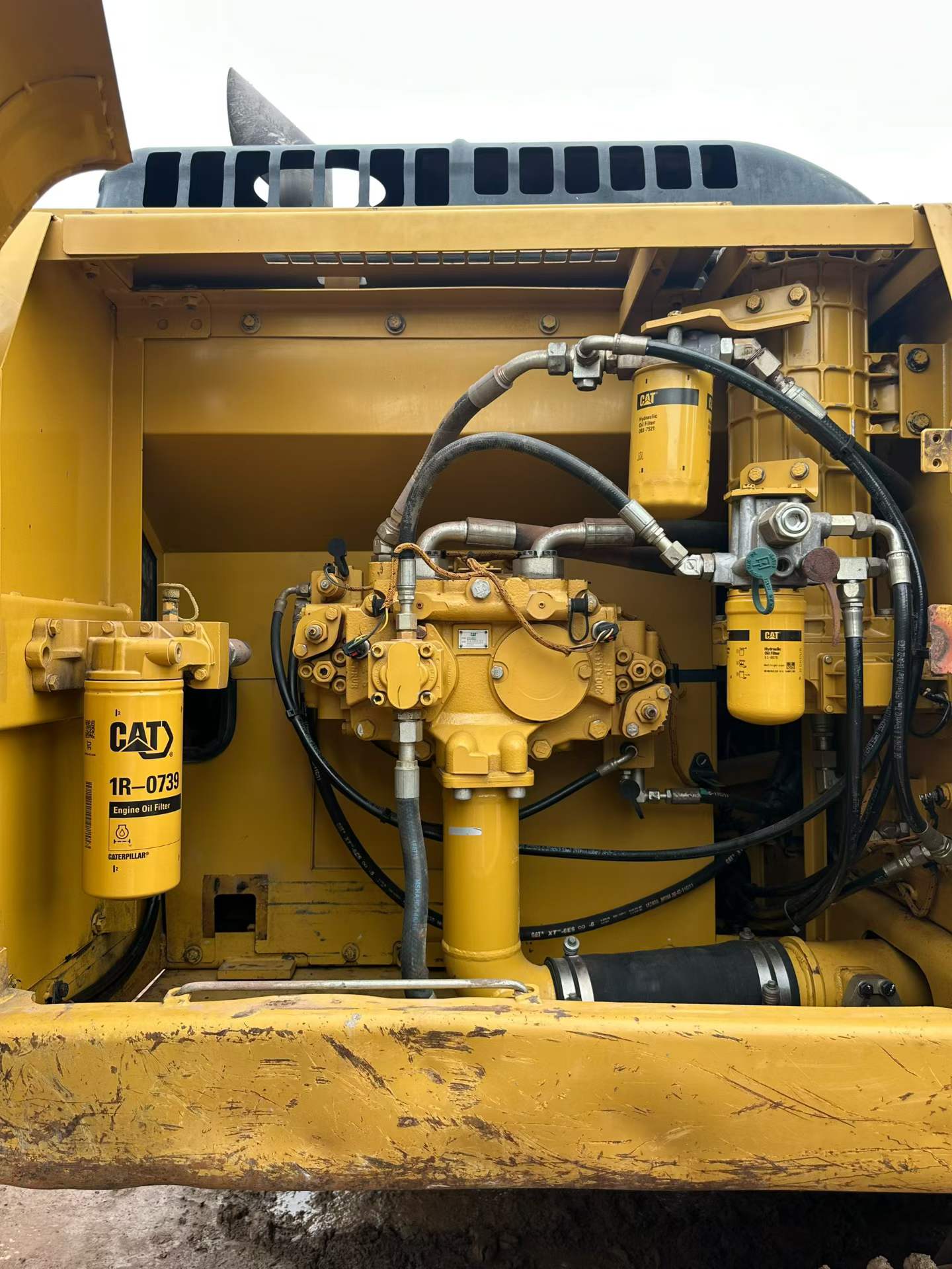 Used Caterpillar 326DL Excavator 2014 Model / 3