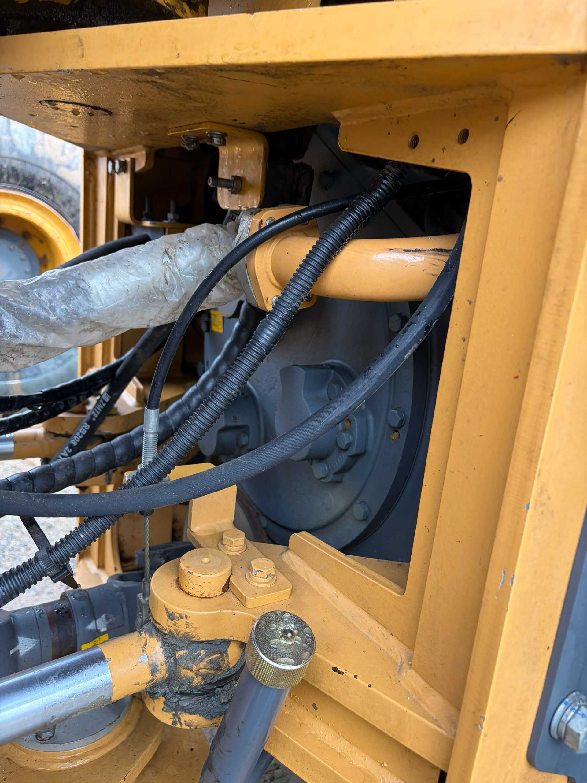 Buy Lonking LG833 Used Loader / 3