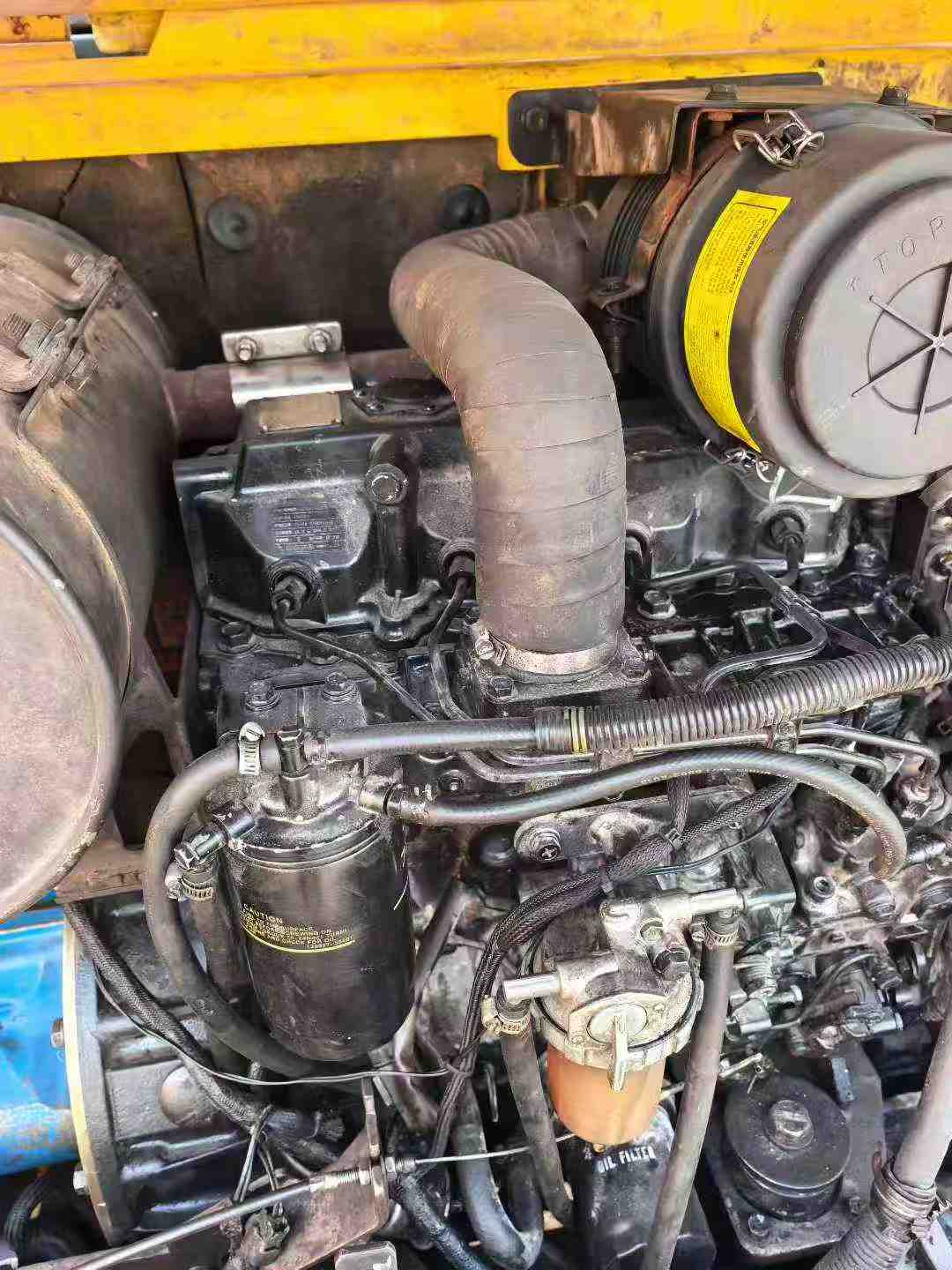 Compre Escavadeira Hyundai R80WM/WH Usada / 3