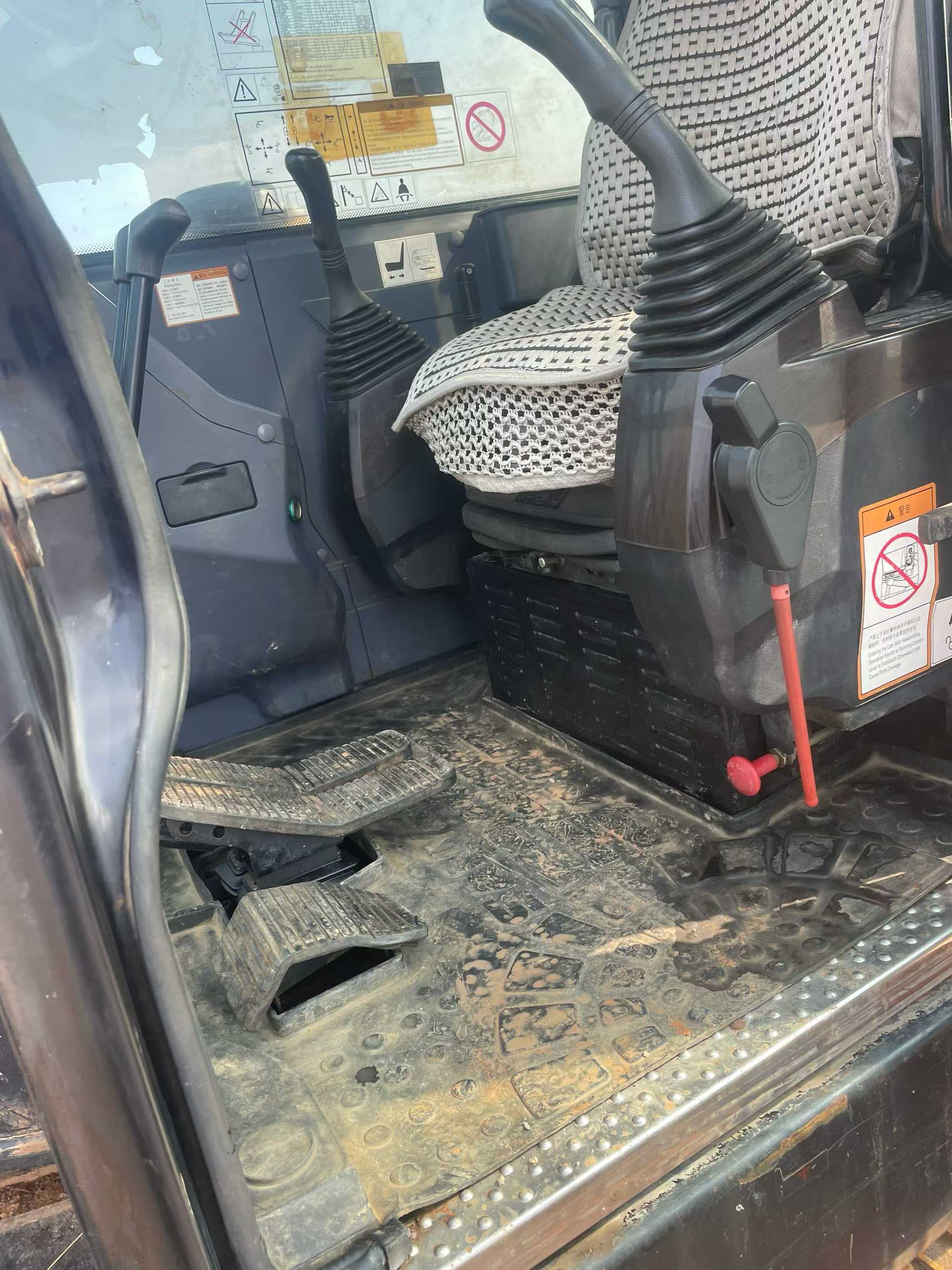 Used Sany SY55 Excavator 2020 Model / 6