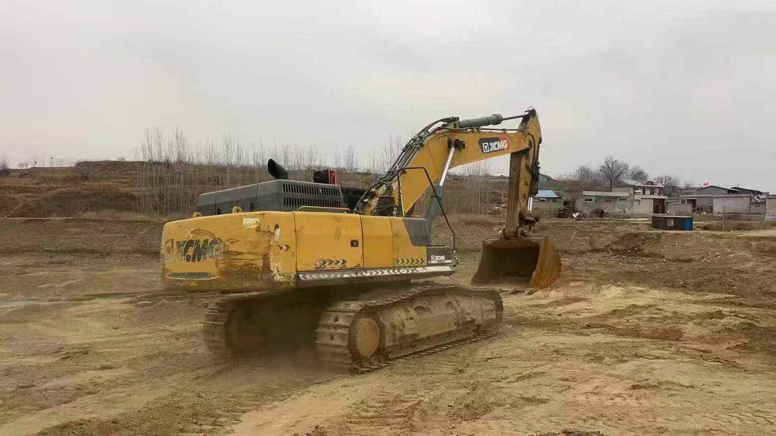Buy XCMG XE490KS Used Excavator