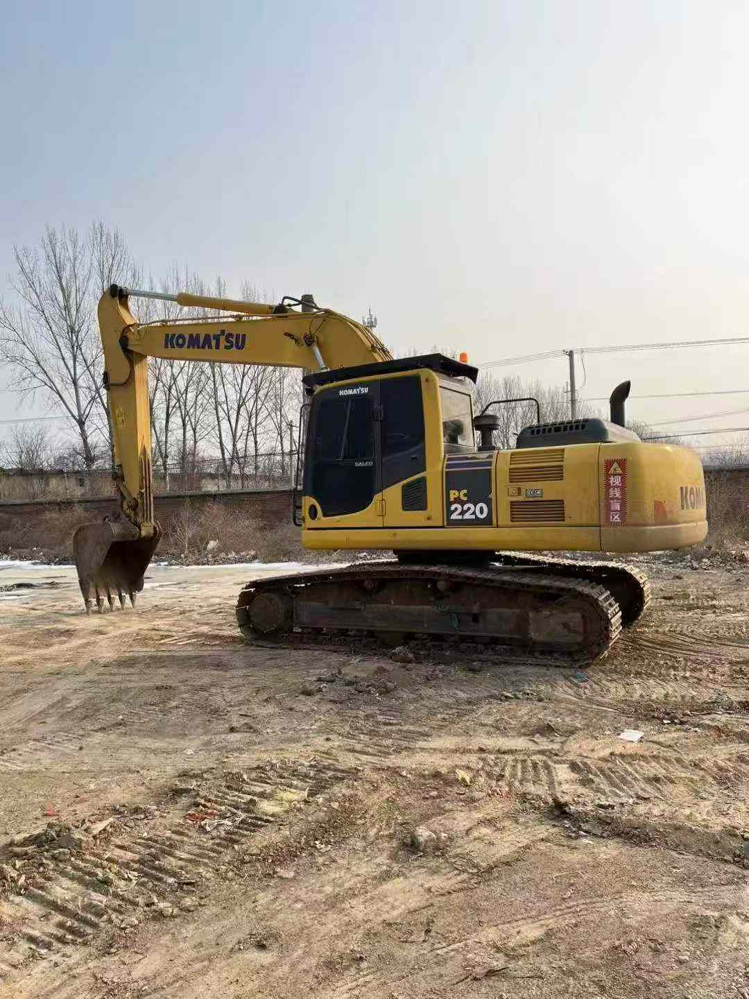 Used Komatsu PC220-8 Excavator 2014 Model / 2