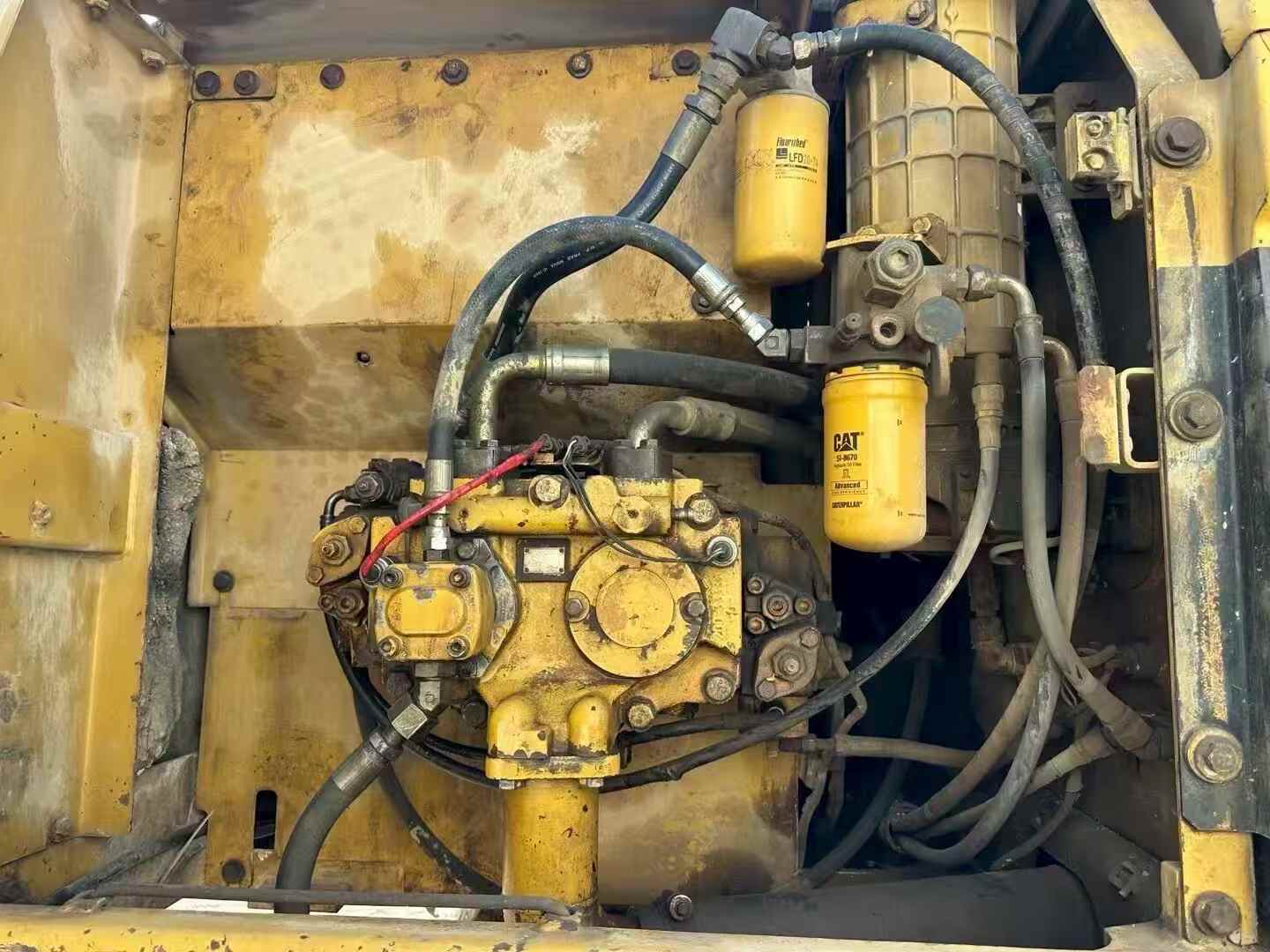 Buy Caterpillar 320D Used Excavator / 5 Used Caterpillar 320D Excavator 2016 Model / 5