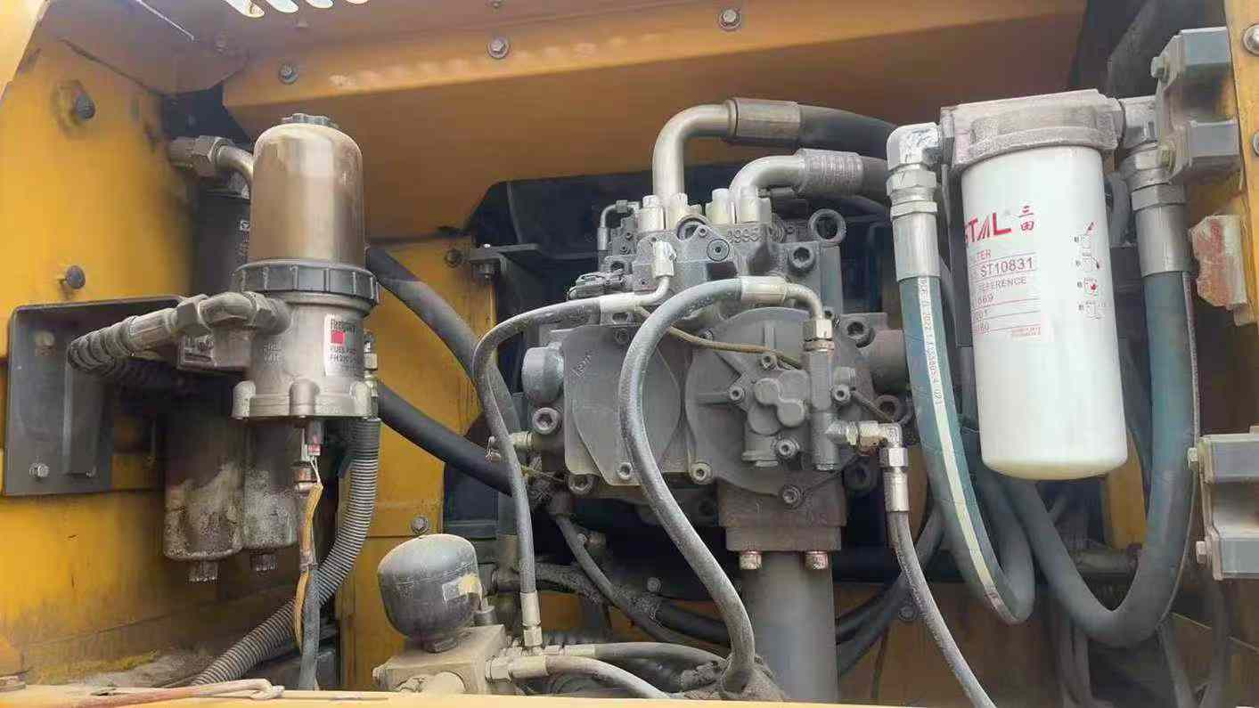 Used XCMG XE490KS Excavator 2021 Model / 4