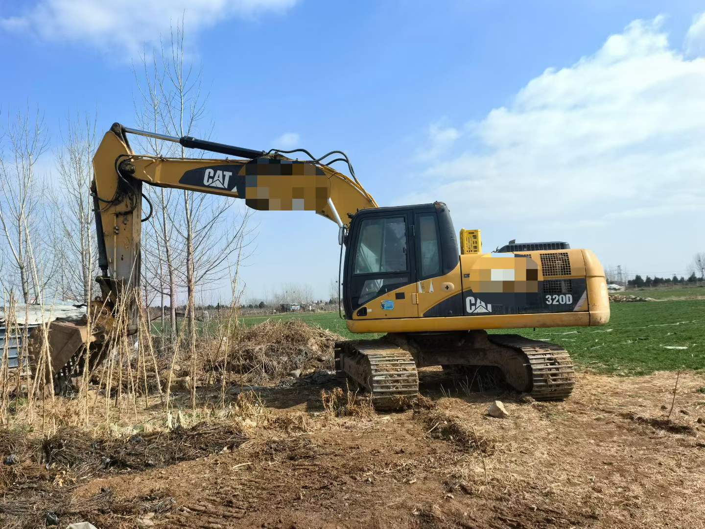 Used Caterpillar CT20 Excavator 2010 Model / 4