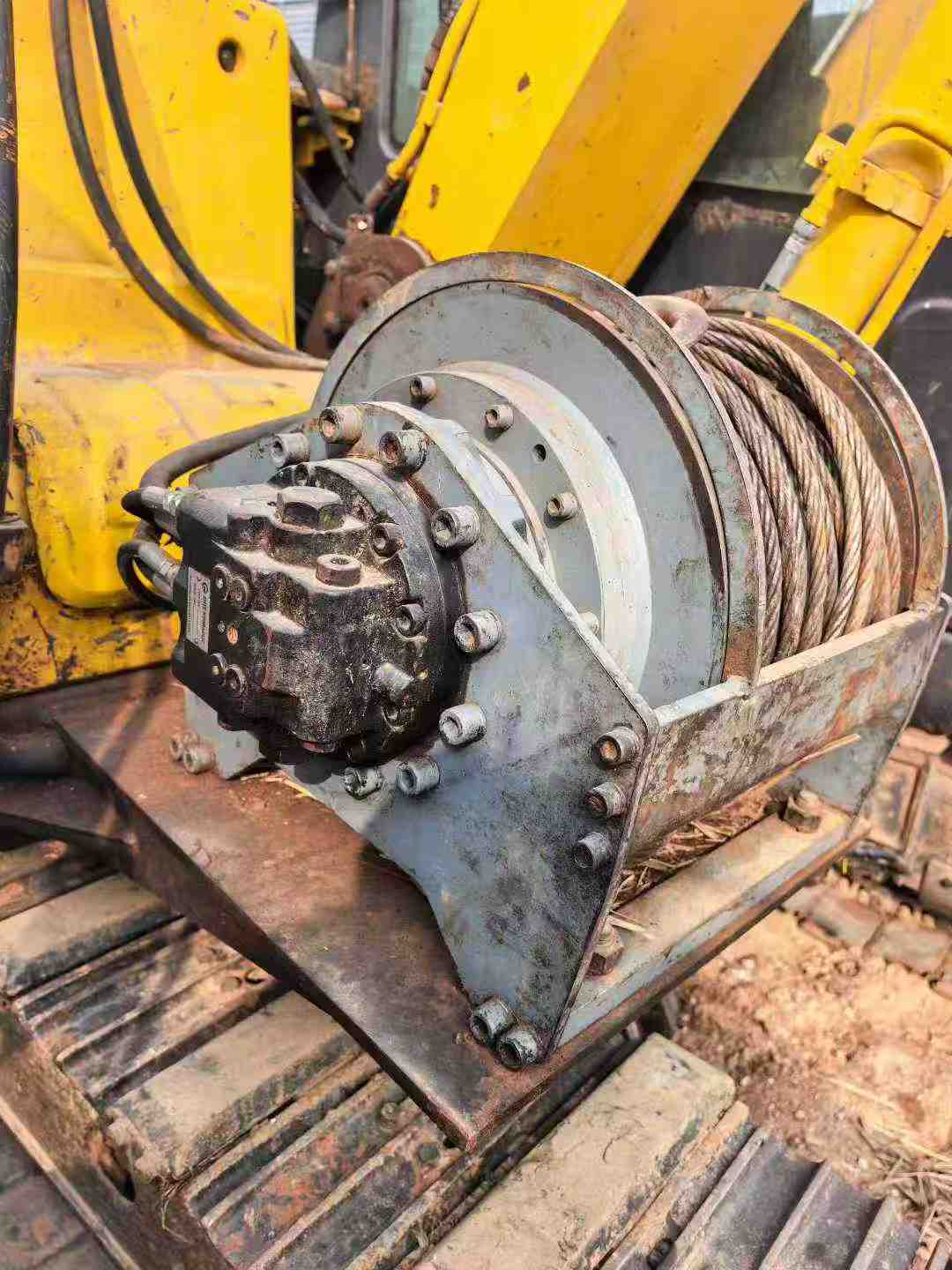 Compre Escavadeira Hyundai R80WM/WH Usada / 7