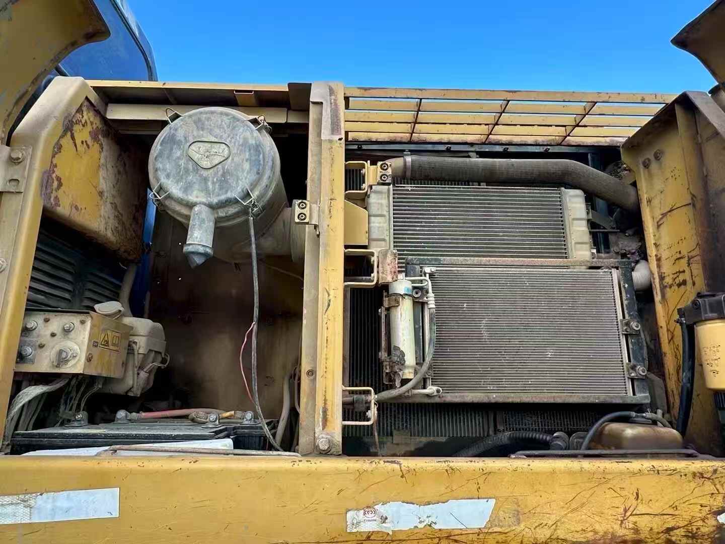 Buy Caterpillar 320D Used Excavator / 6 Used Caterpillar 320D Excavator 2016 Model / 6