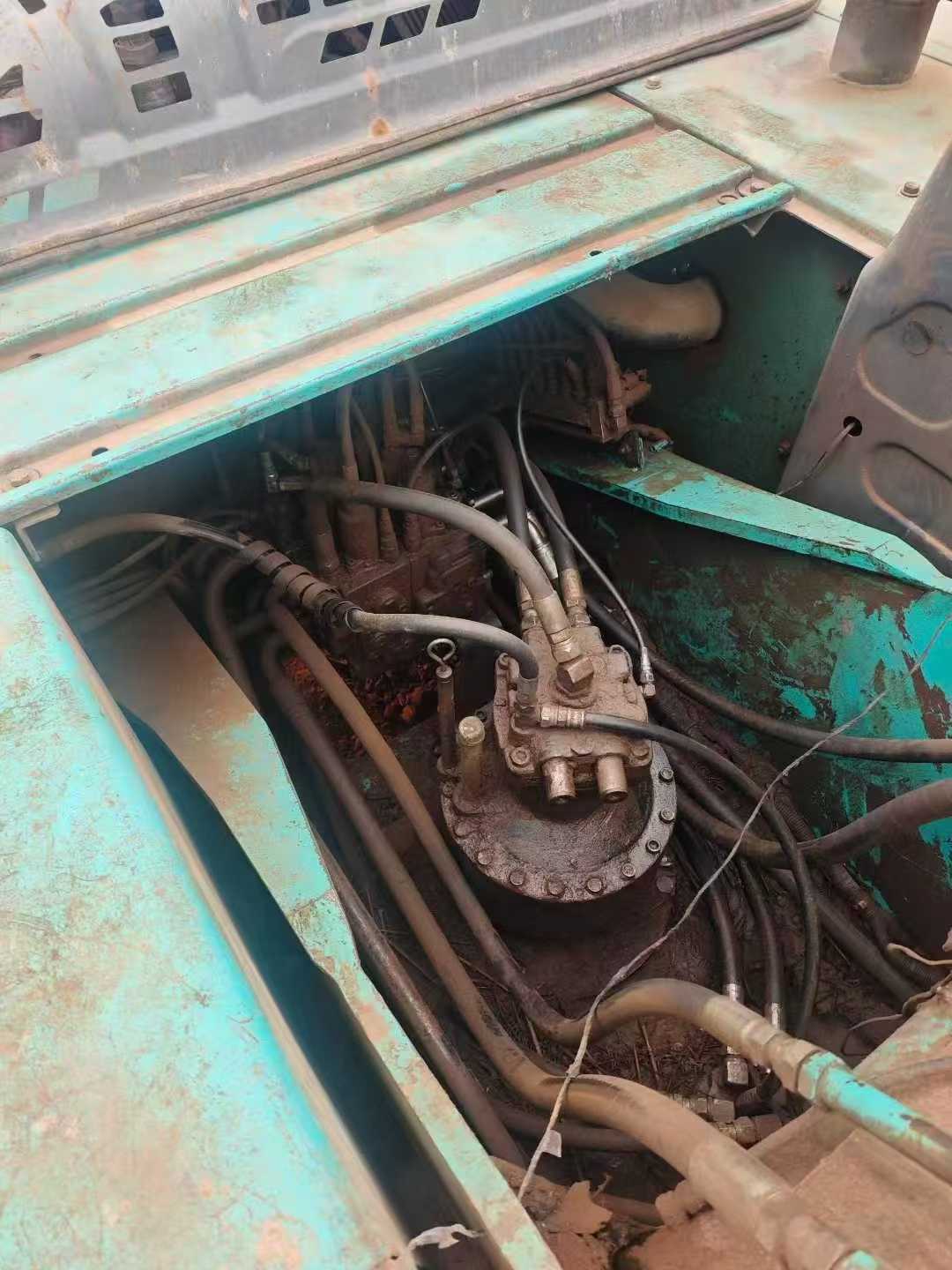 Buy Kobelco SK60 Used Excavator / 4 Used Kobelco SK60 Excavator 2010 Model / 4