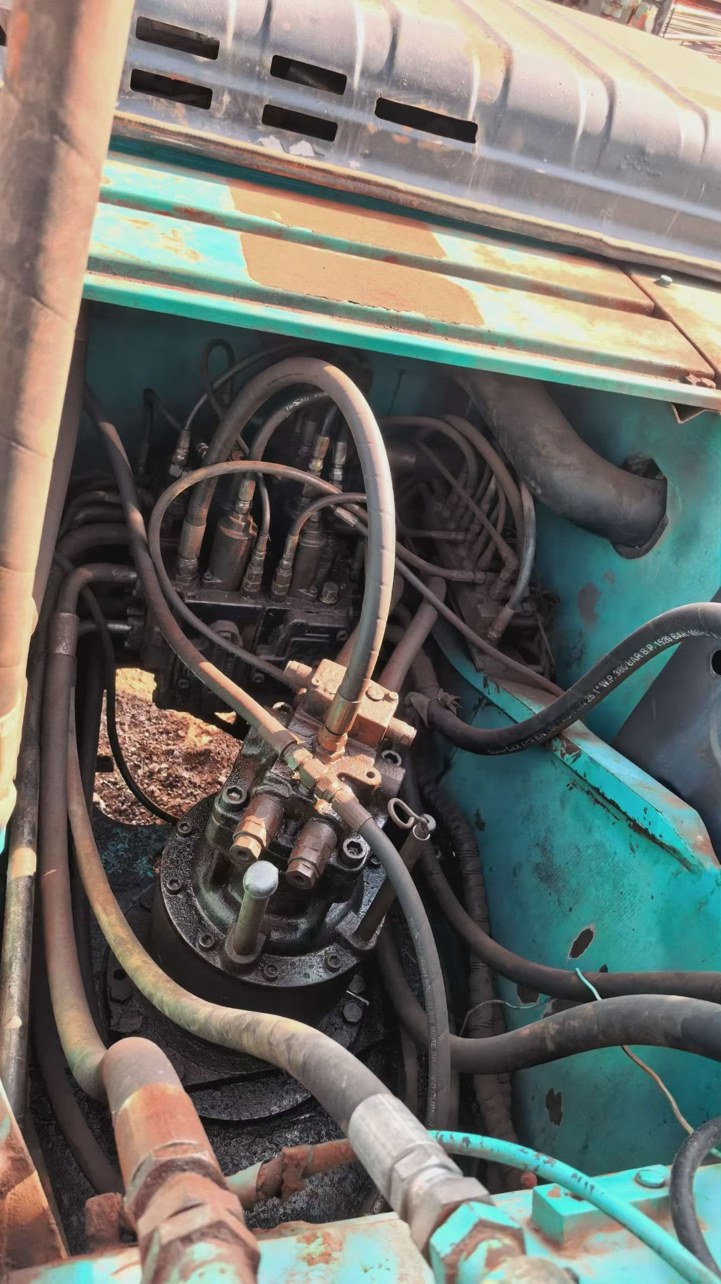 Used Kobelco SK210 Excavator 2009 Model / 3