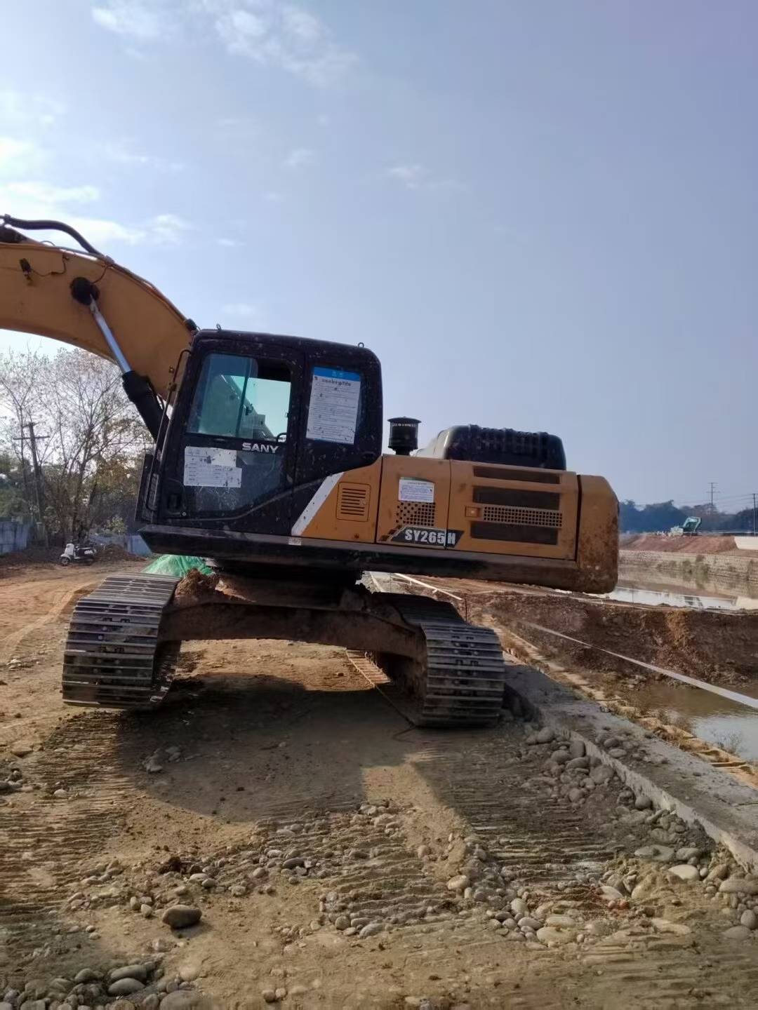 Used Sany SY245H Excavator 2017 Model / 9