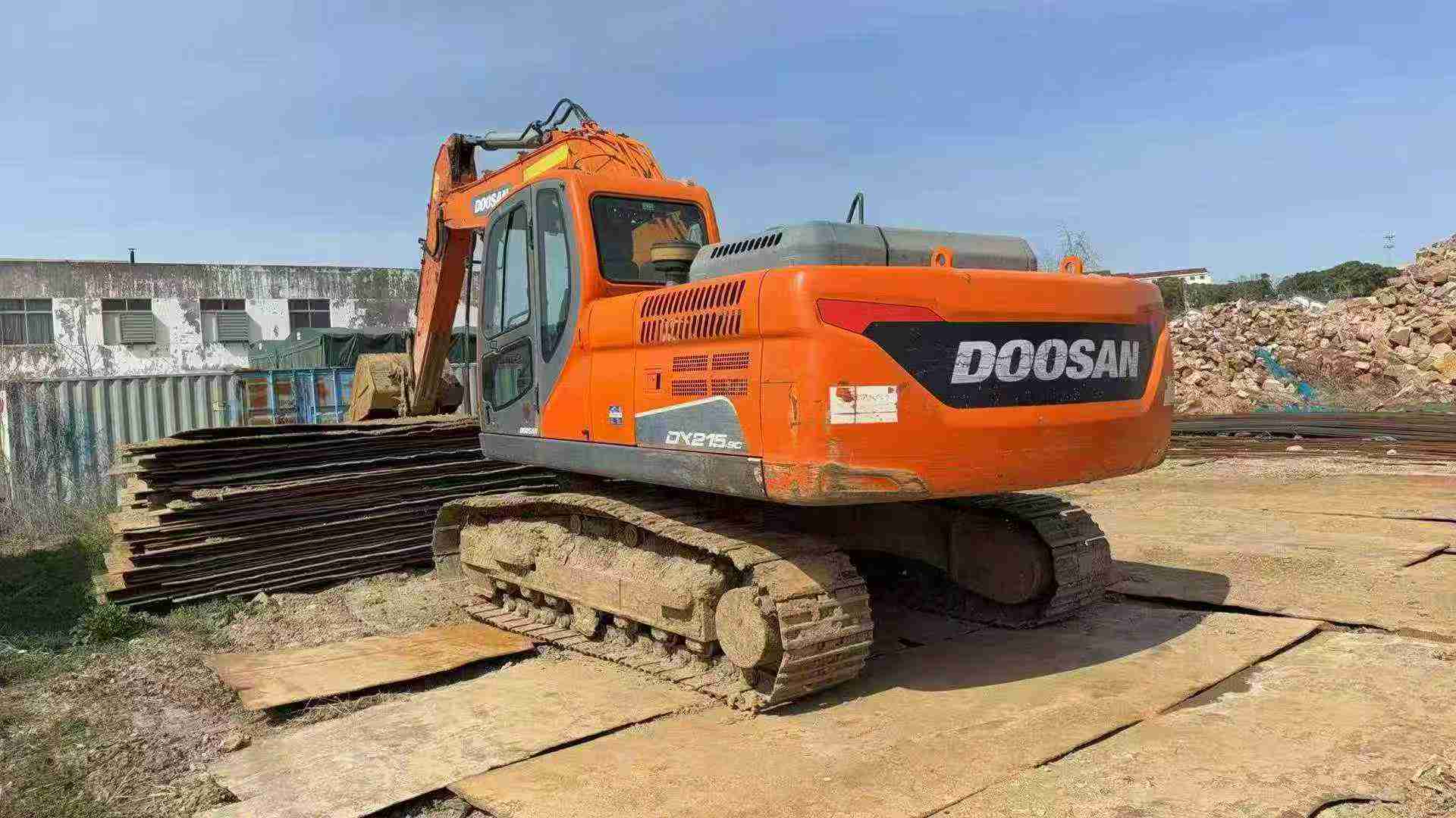 Used Doosan DH220 Excavator 2018 Model / 6
