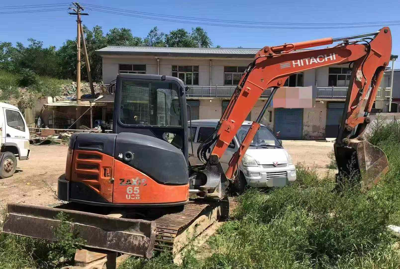 Buy Hitachi ZX65 Used Excavator