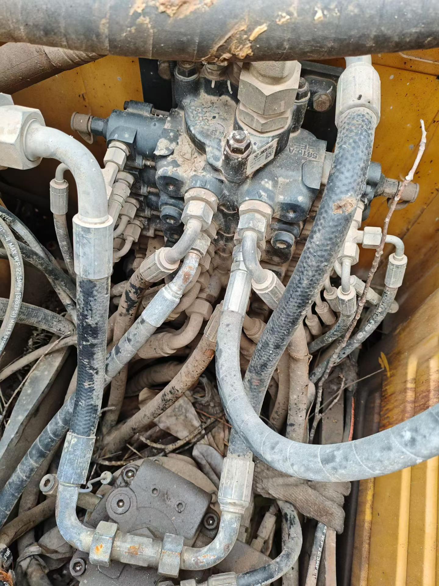 Used XCMG XE80 Excavator 2016 Model / 3