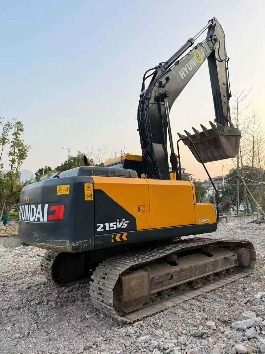 Used Hyundai R215VS Excavator 2021 Model / 3