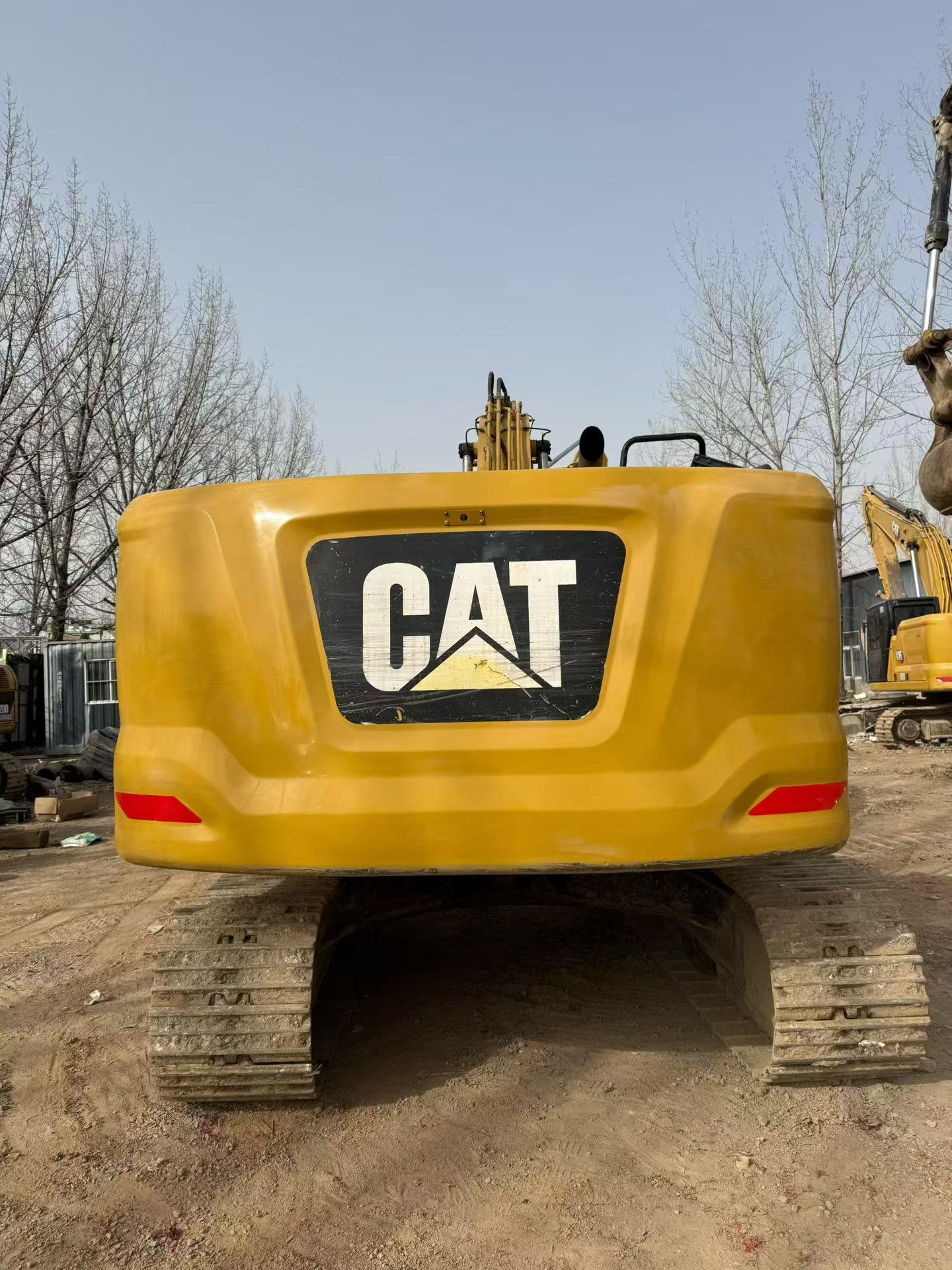 Used Caterpillar 323 Excavator 2018 Model / 9