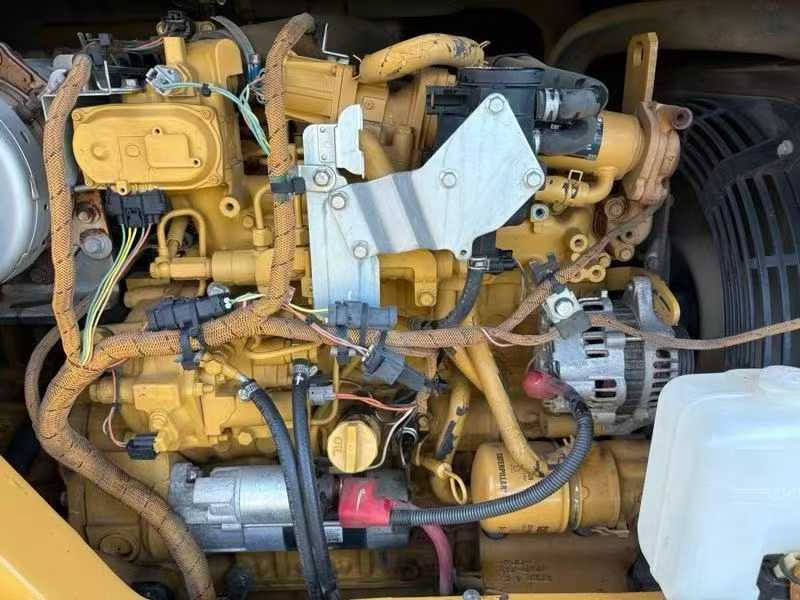 Used Caterpillar CT20 Excavator 2015 Model / 8