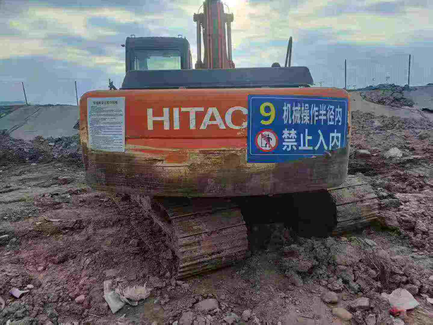 Used Hitachi ZX200-3G Excavator 2016 Model / 2
