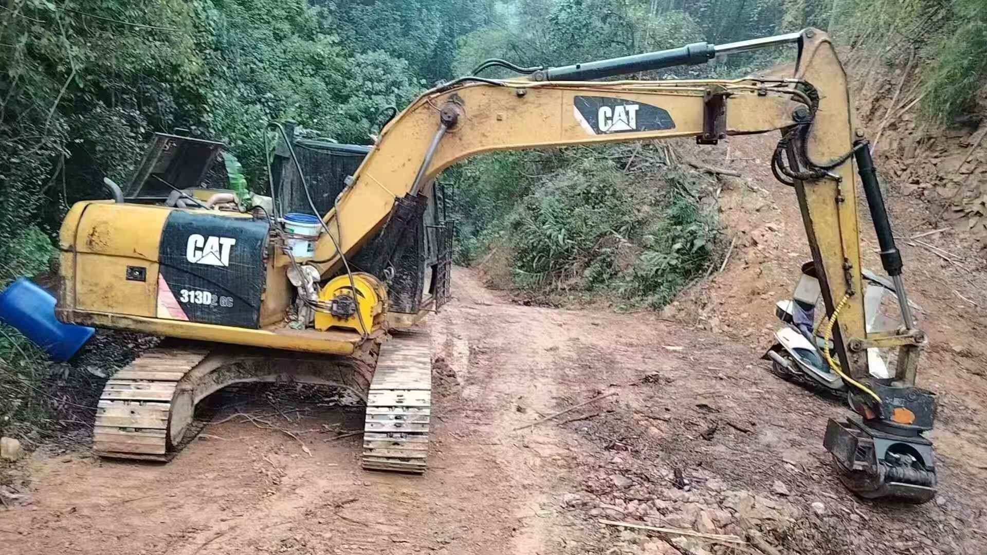 Buy Caterpillar CT18 Used Excavator