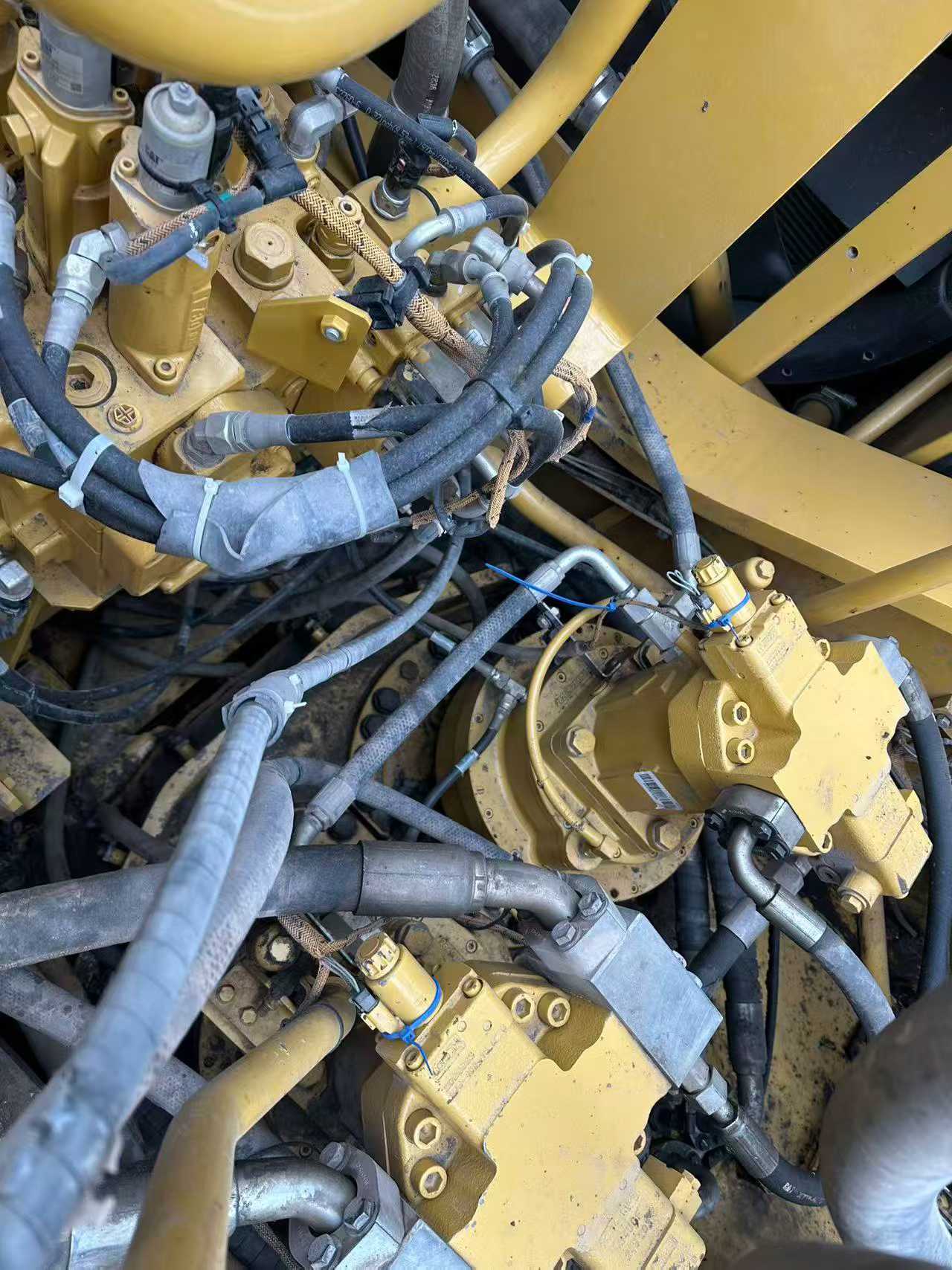 Used Caterpillar 374F Excavator 2023 Model / 5