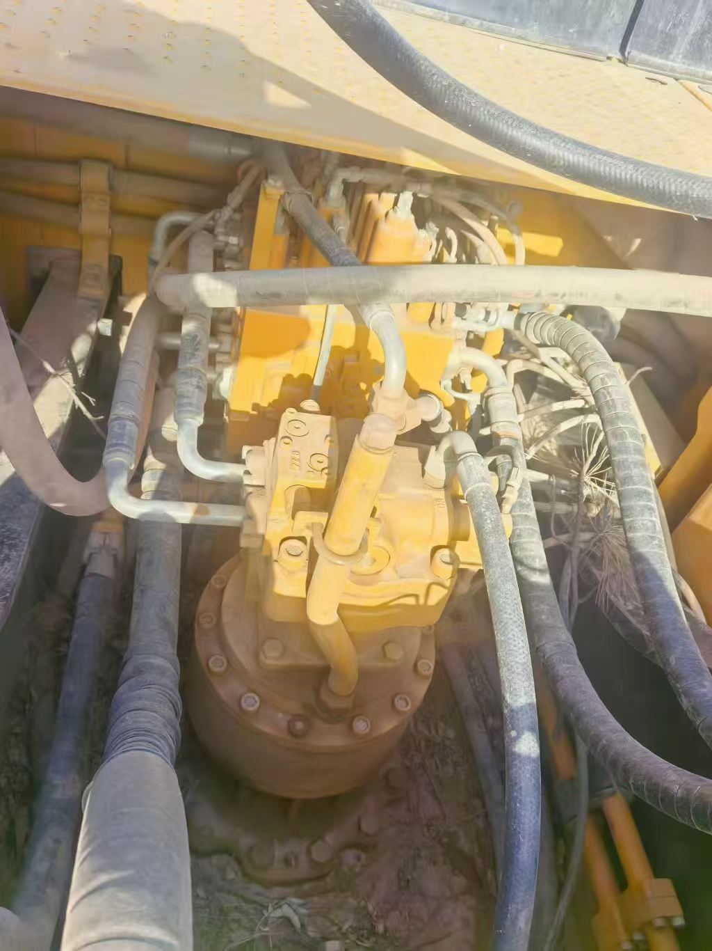 Used Sany SY245H Excavator 2018 Model / 3