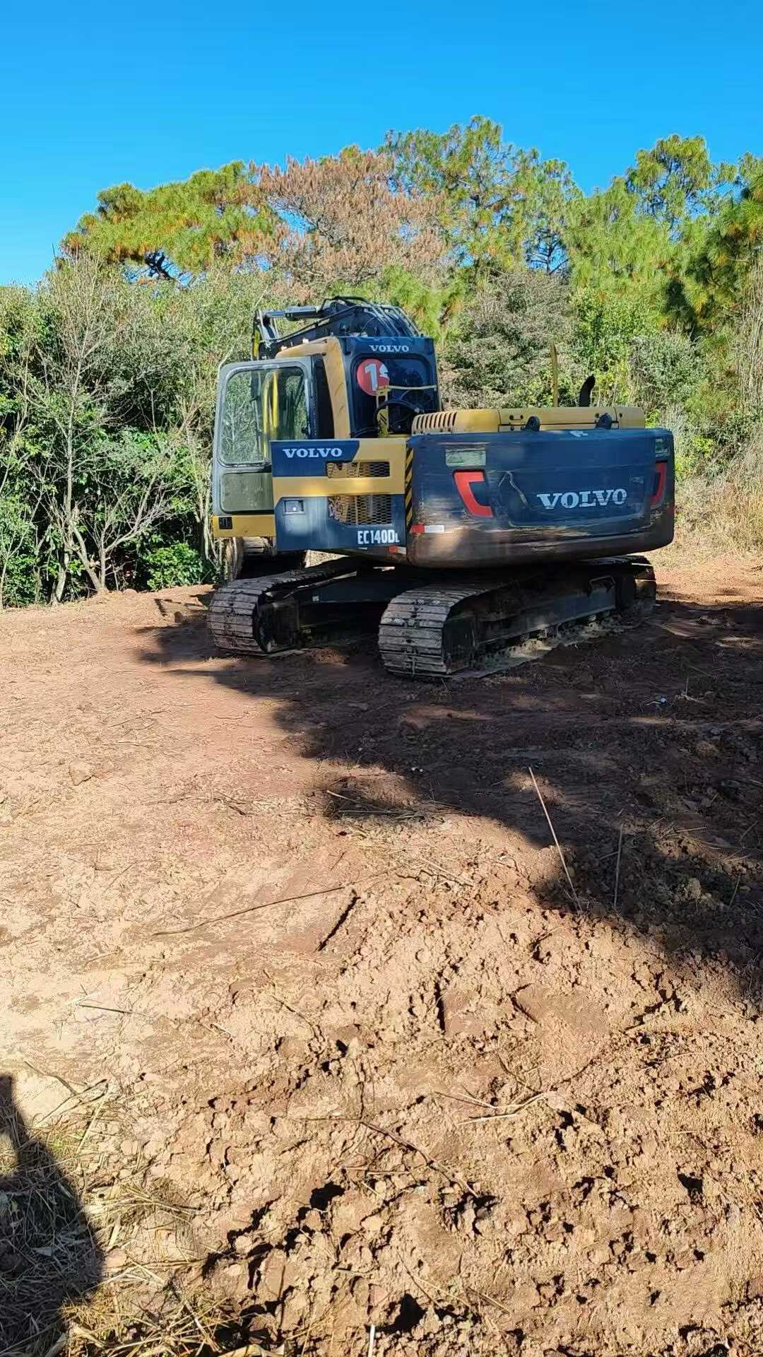 Buy Volvo EC140 Used Excavator