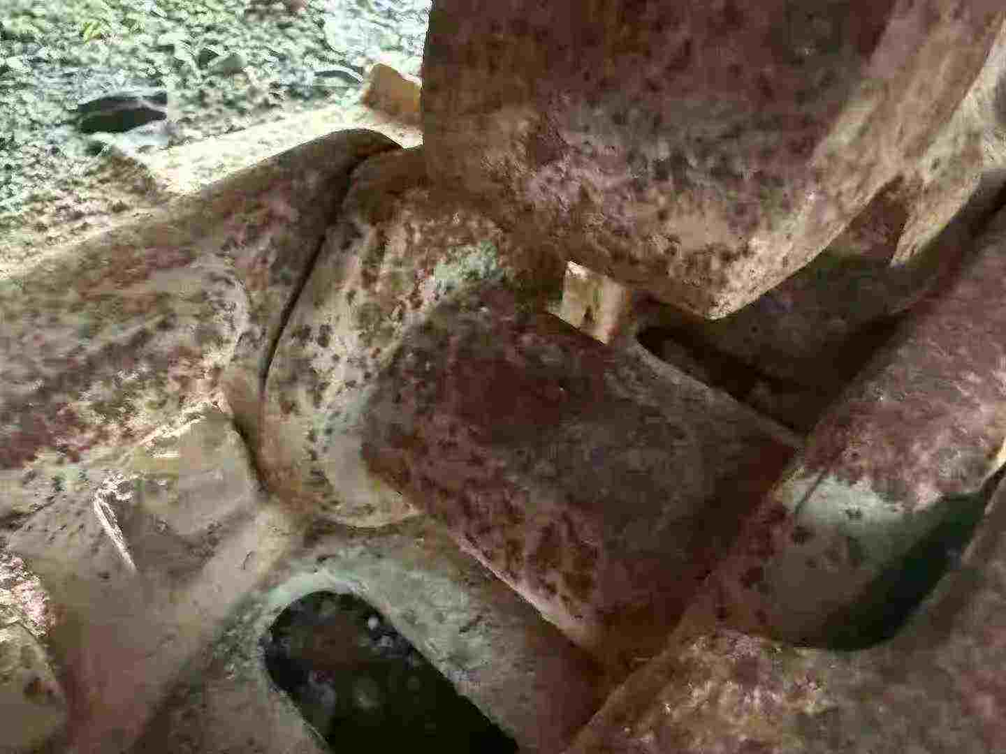 Used Volvo EC240 Excavator 2014 Model / 3