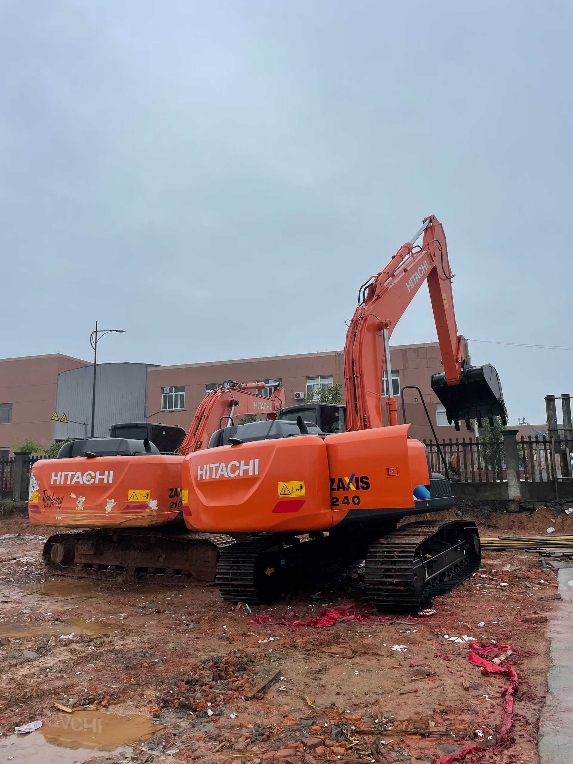 Used Hitachi ASTACONEO Excavator 2016 Model / 2