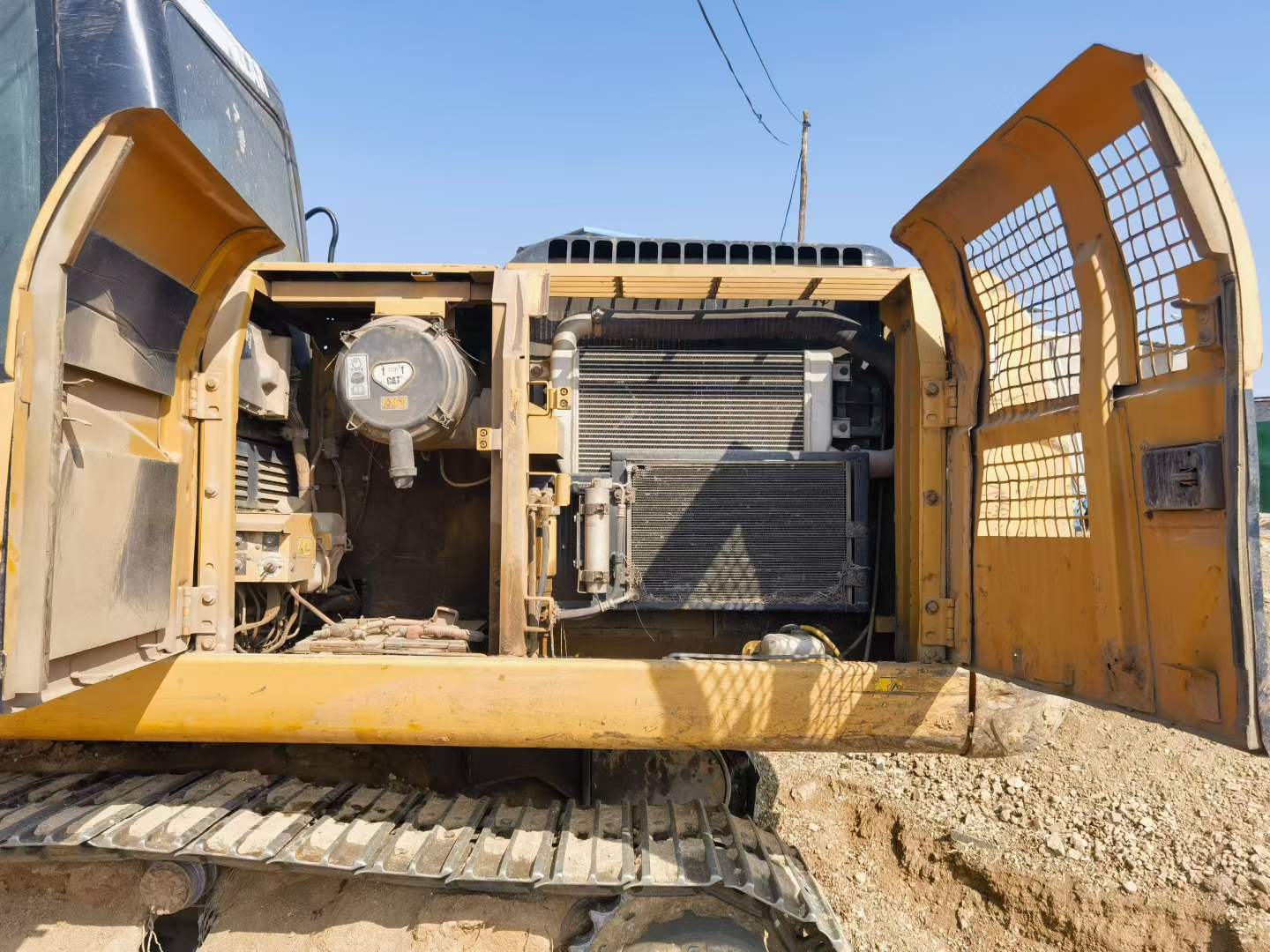 Used Caterpillar 320D Excavator 2009 Model / 5