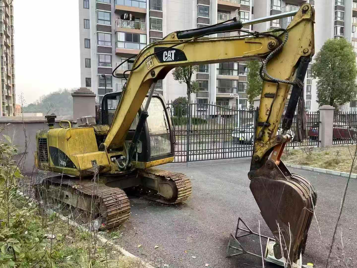 Buy Caterpillar CT85 Used Excavator