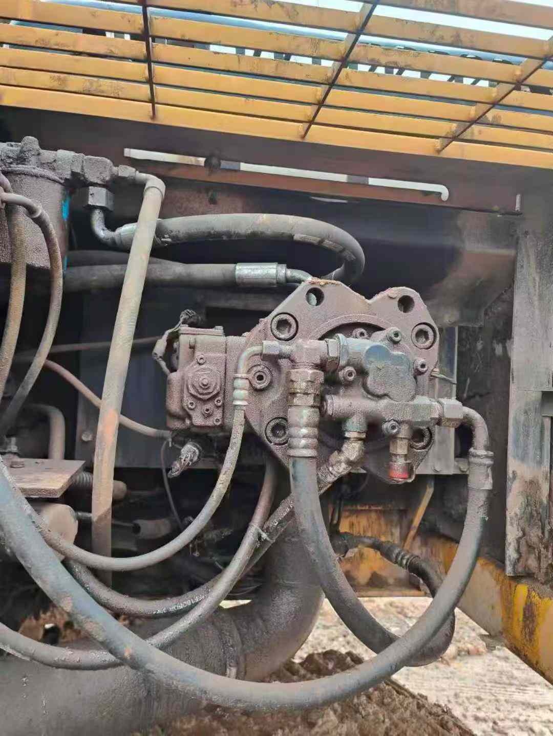 Used Kato HD820R Excavator 2016 Model / 7