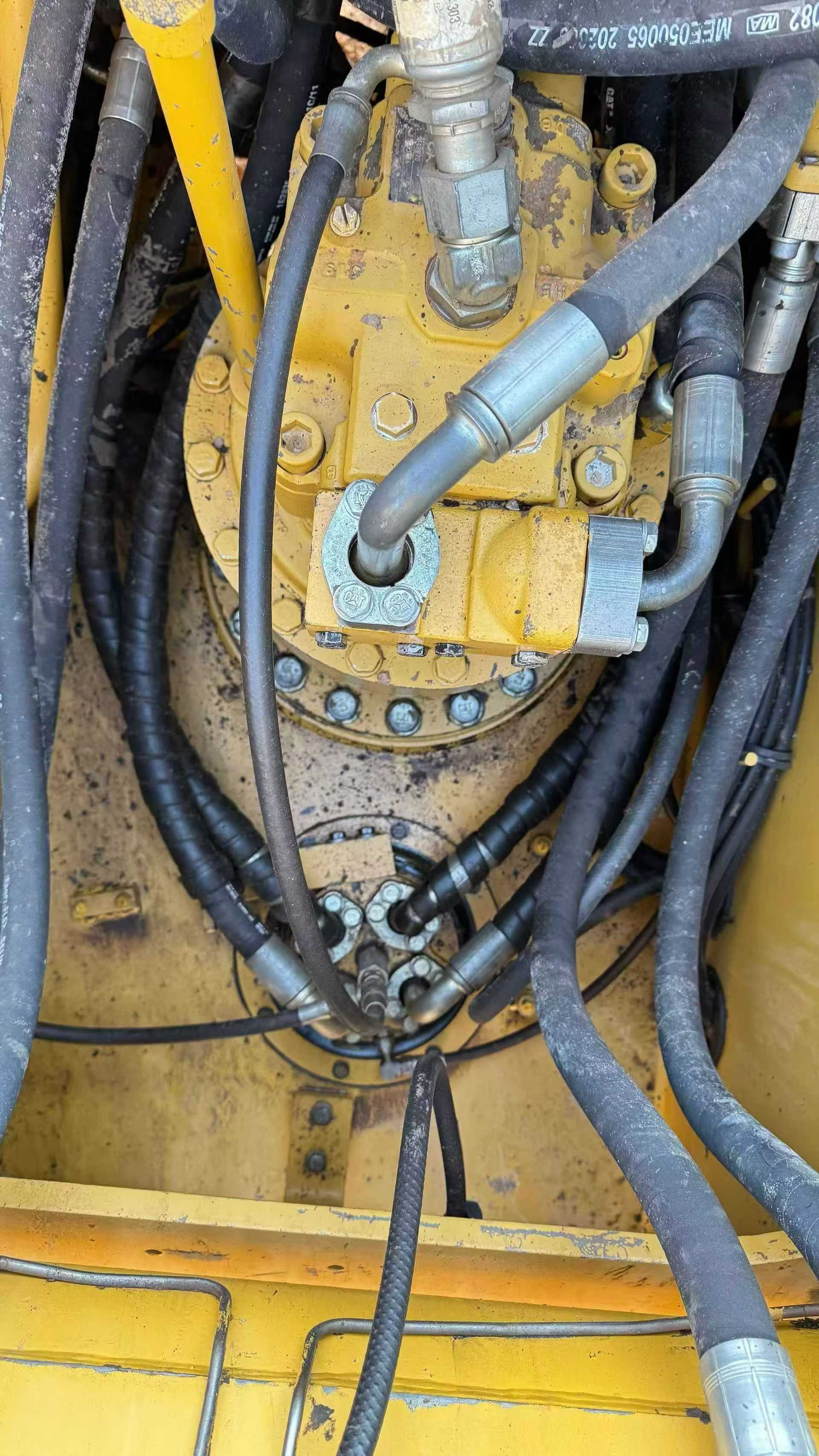 Used Caterpillar 326DL Excavator 2016 Model / 6