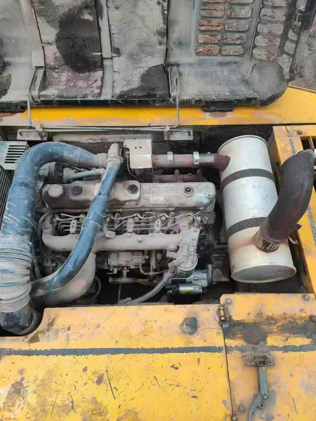 Used Kato HD820R Excavator 2016 Model / 5