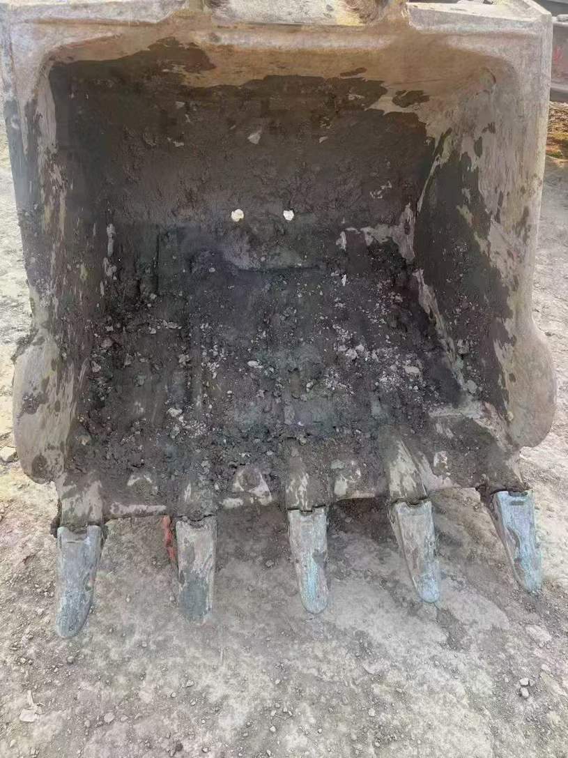 Used Hyundai R225-7 Excavator 2012 Model / 9