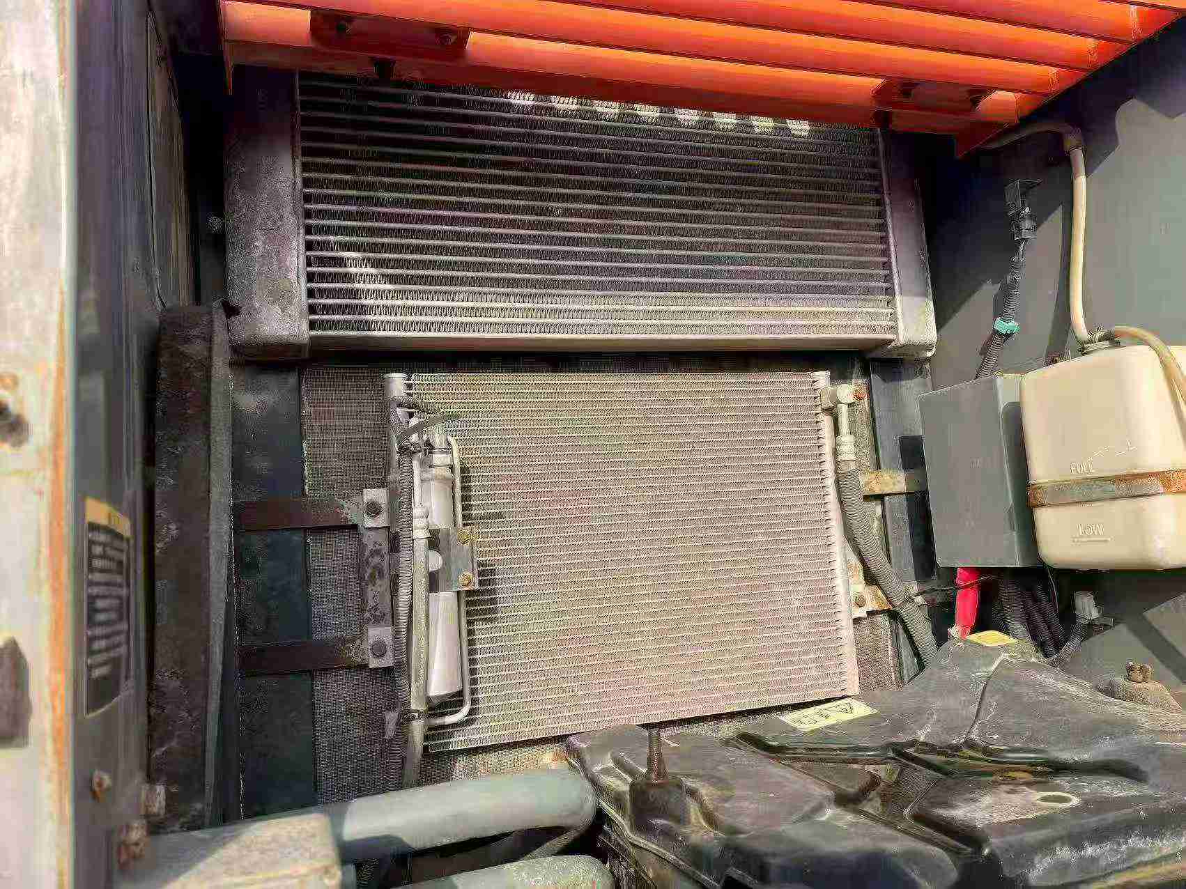 Used Hitachi ZW250 Excavator 2015 Model / 2