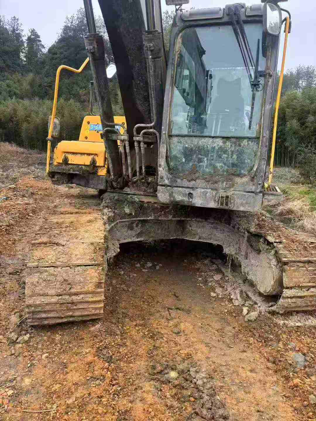 Buy Volvo EC200D Used Excavator