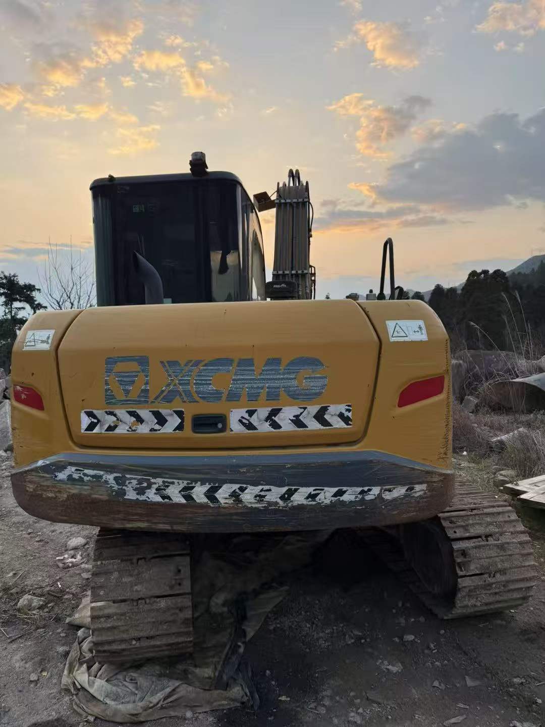 Buy XCMG XE75WD Used Excavator