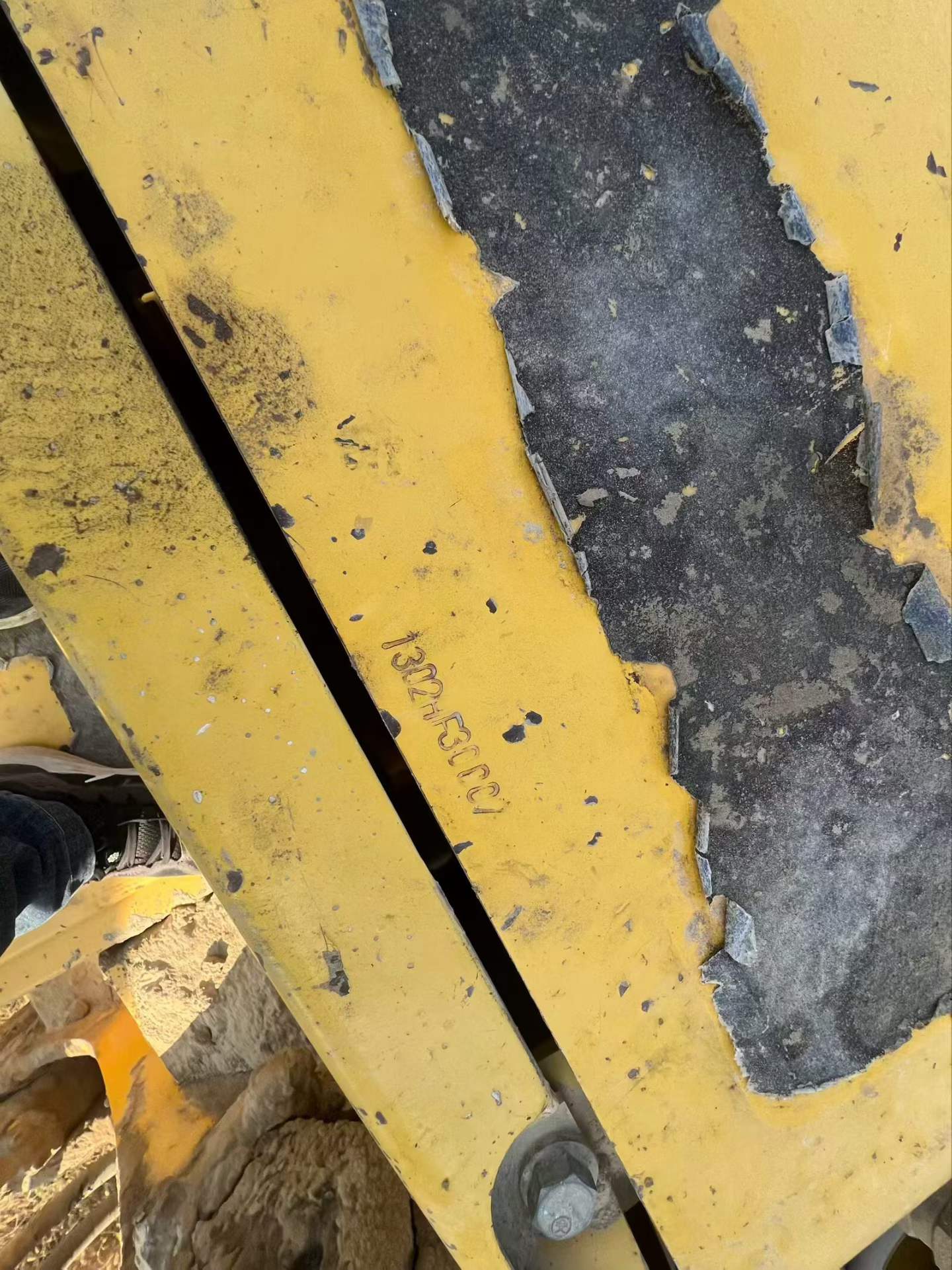 Used Komatsu PC300 Excavator 2013 Model / 3