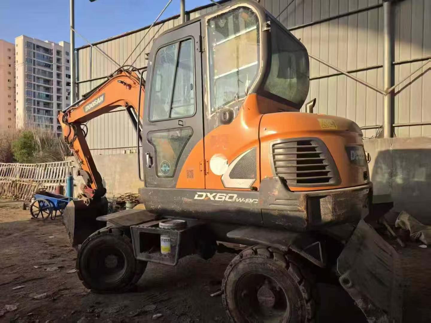 Used Doosan DX60 Excavator 2020 Model / 4