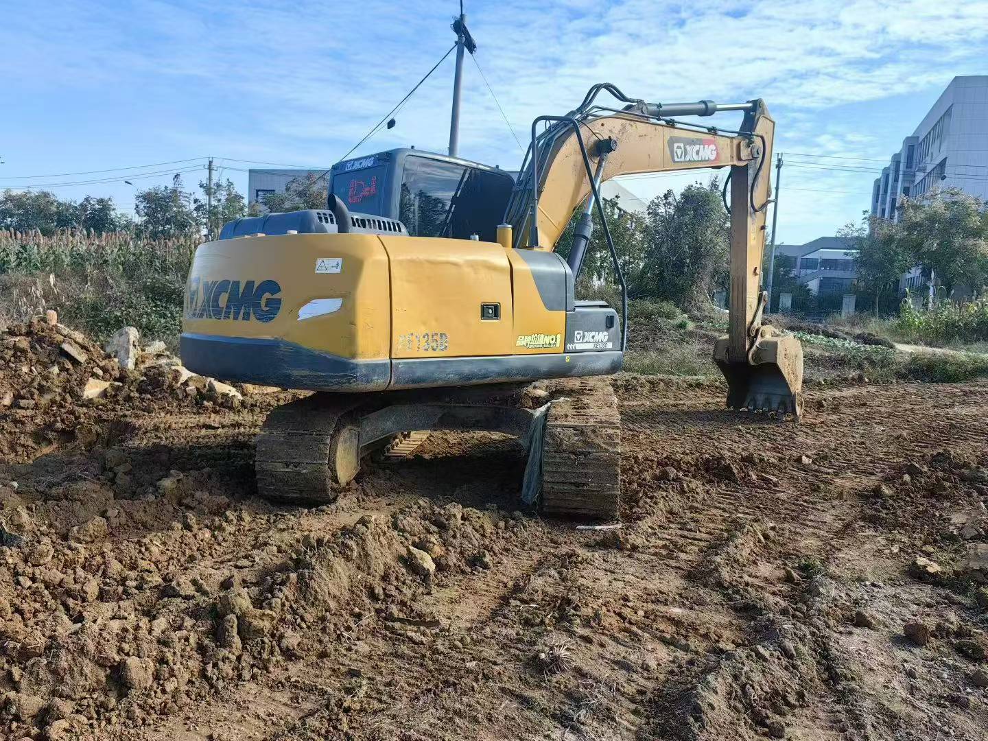 Used XCMG LW200 Excavator 2022 Model / 4