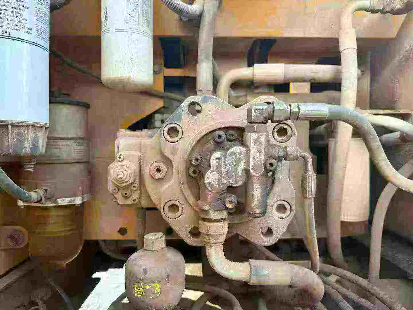 Used Volvo EC240 Excavator 2014 Model / 6