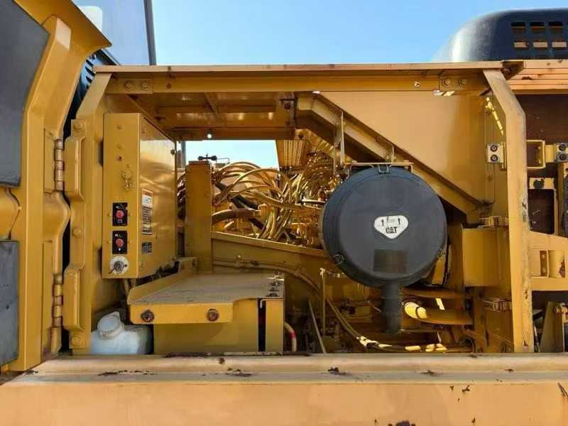 Used Caterpillar 330BL Excavator 1997 Model / 5