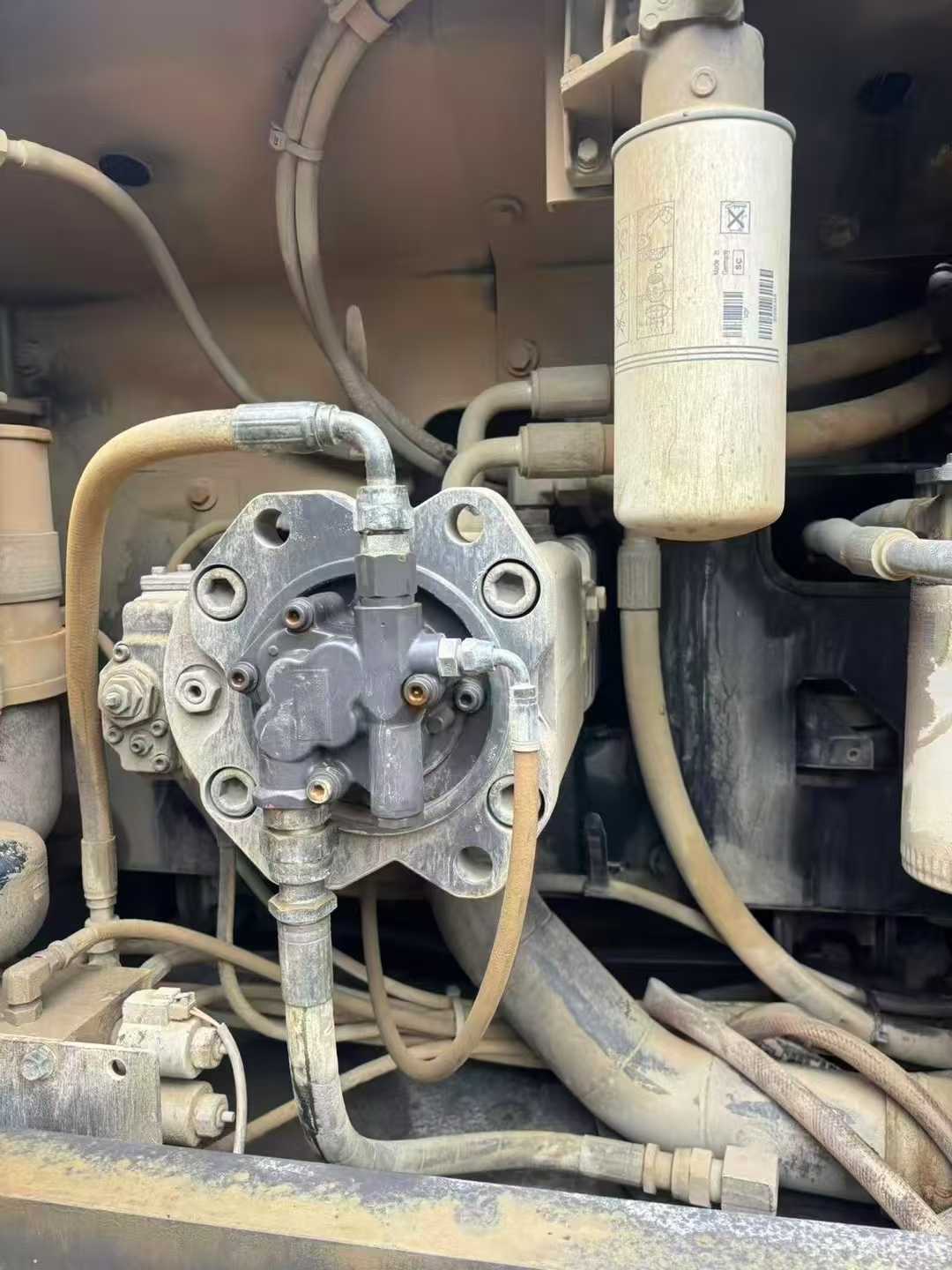 Used Volvo EC200 Excavator 2019 Model / 7