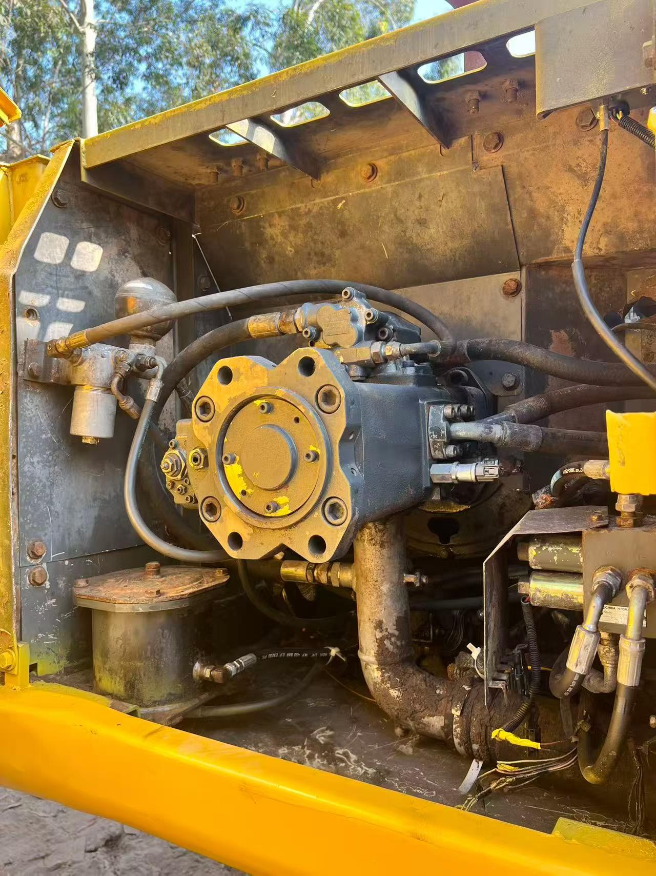 Used Sumitomo SH200A3 Excavator 2016 Model / 7