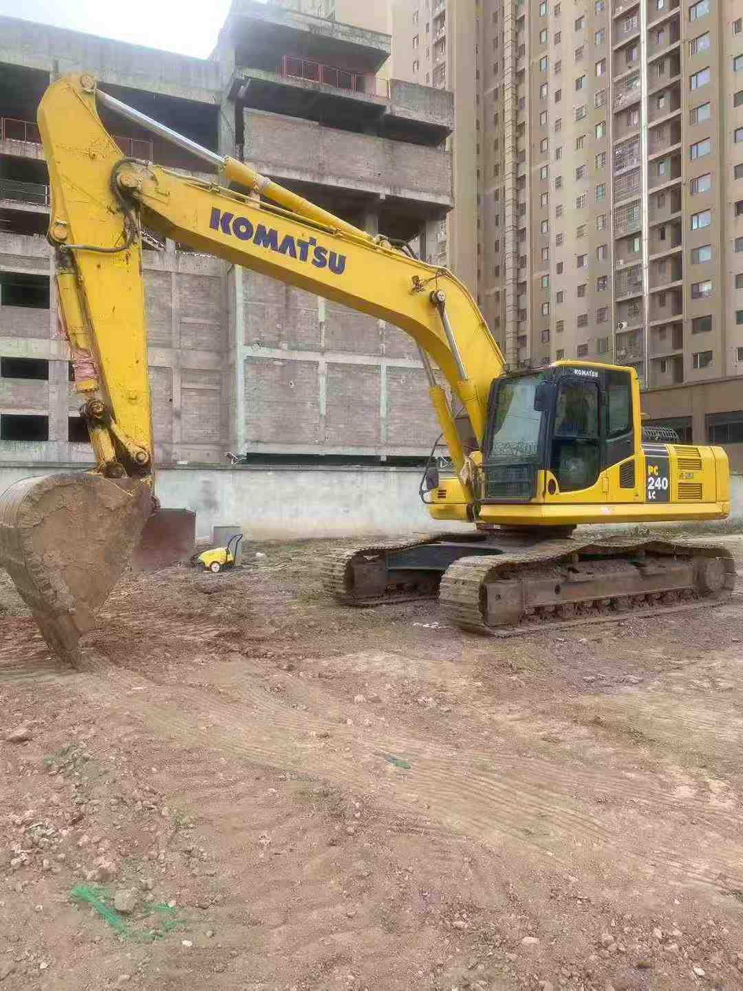 Buy Komatsu PW100 Used Excavator