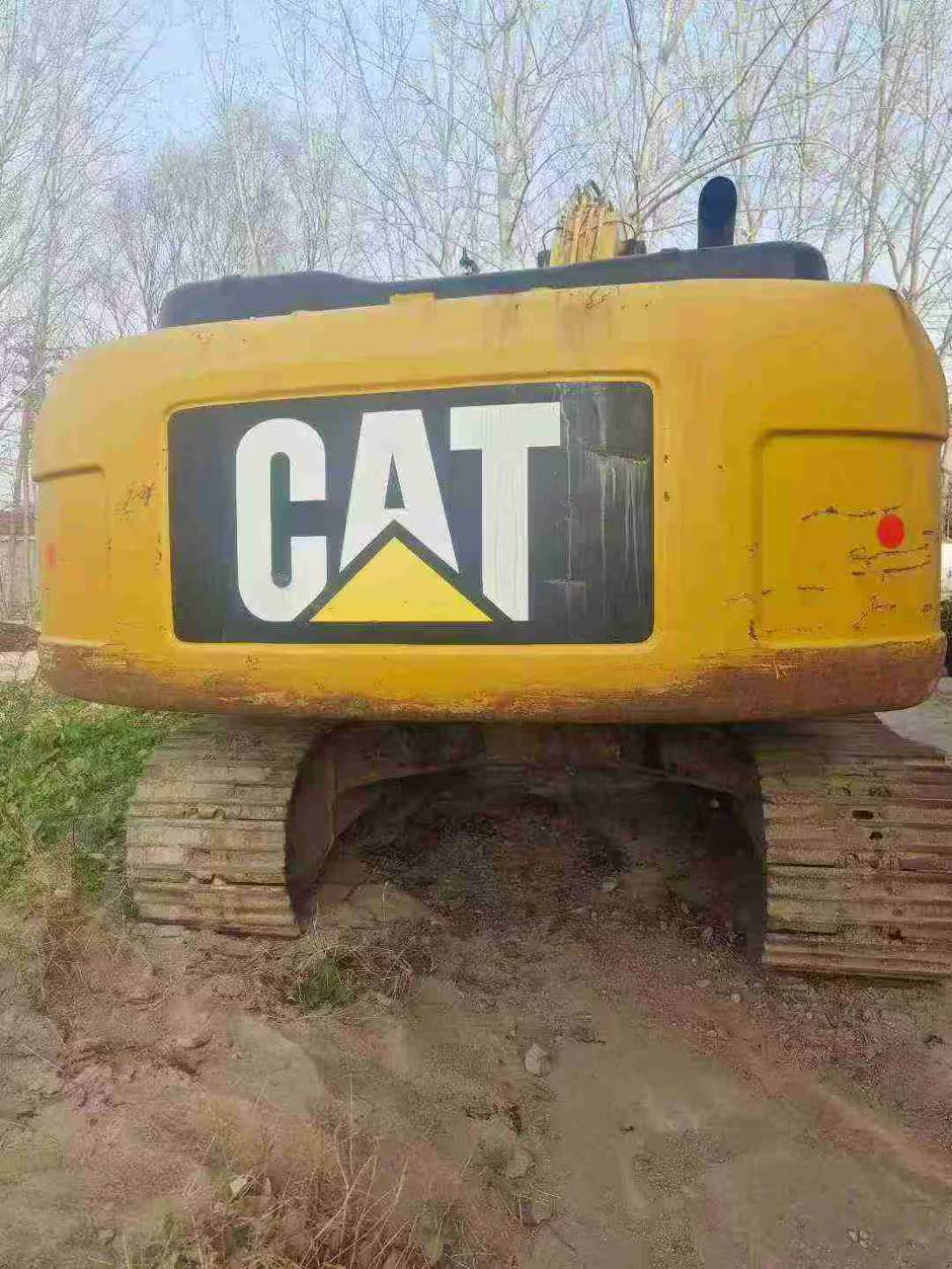 Used Caterpillar 320D Excavator 2014 Model / 3