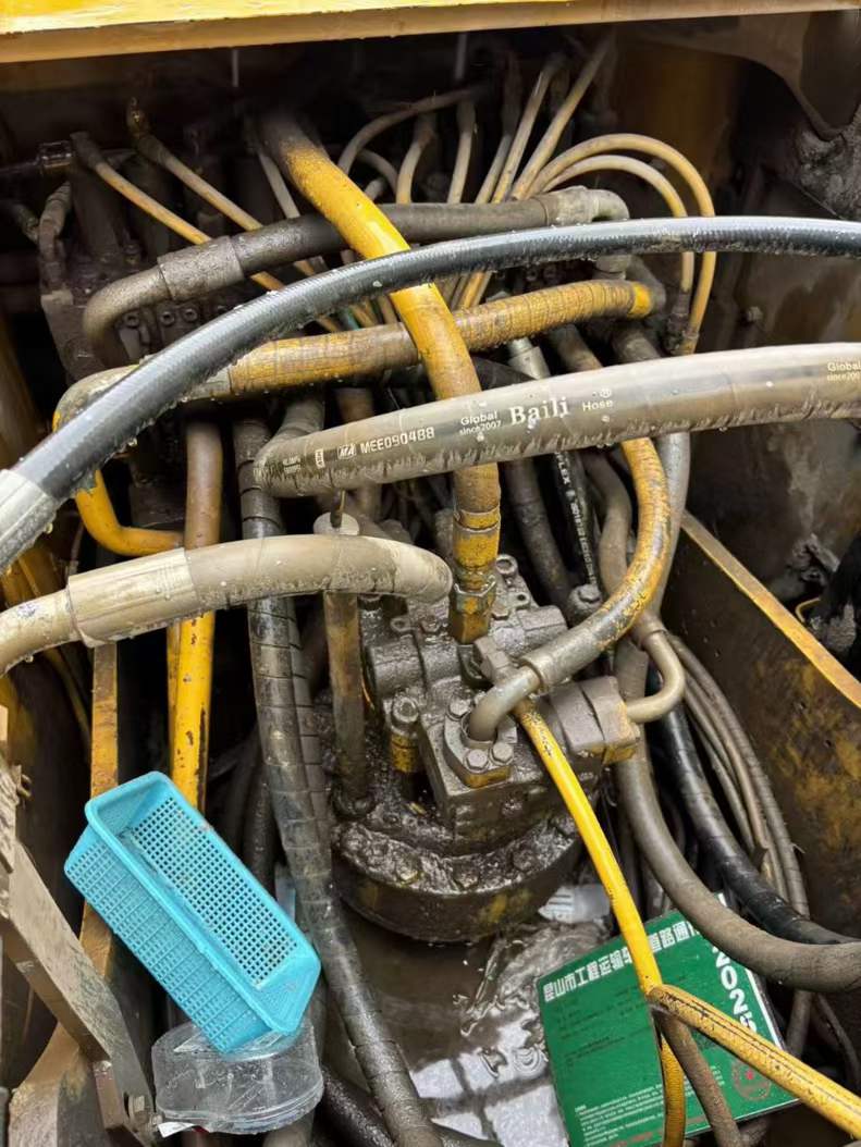 Used Caterpillar 320D Excavator 2010 Model / 6