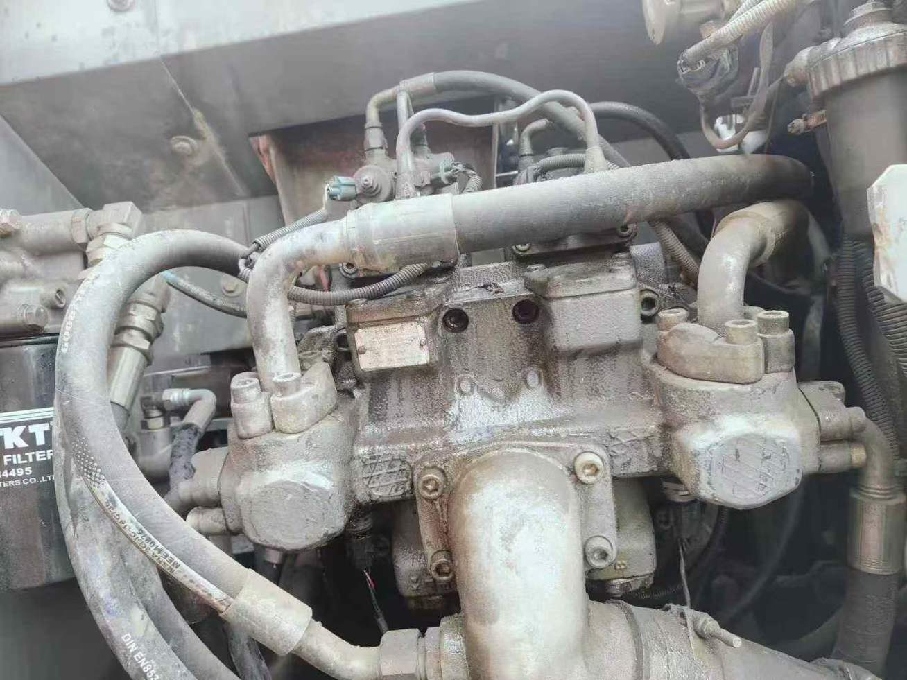 Used Hitachi ZX200-3G Excavator 2013 Model / 2