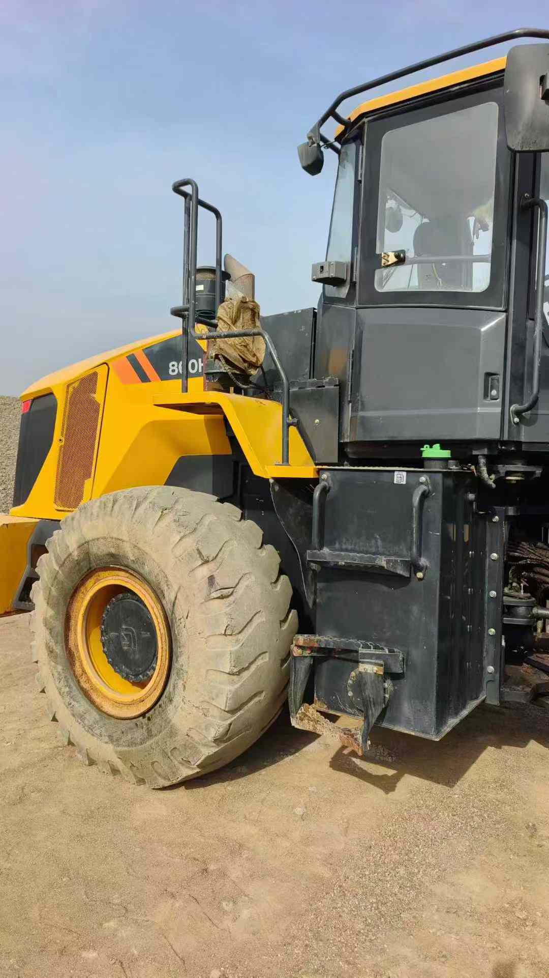 Buy LiuGong CLG860H Used Loader / 3